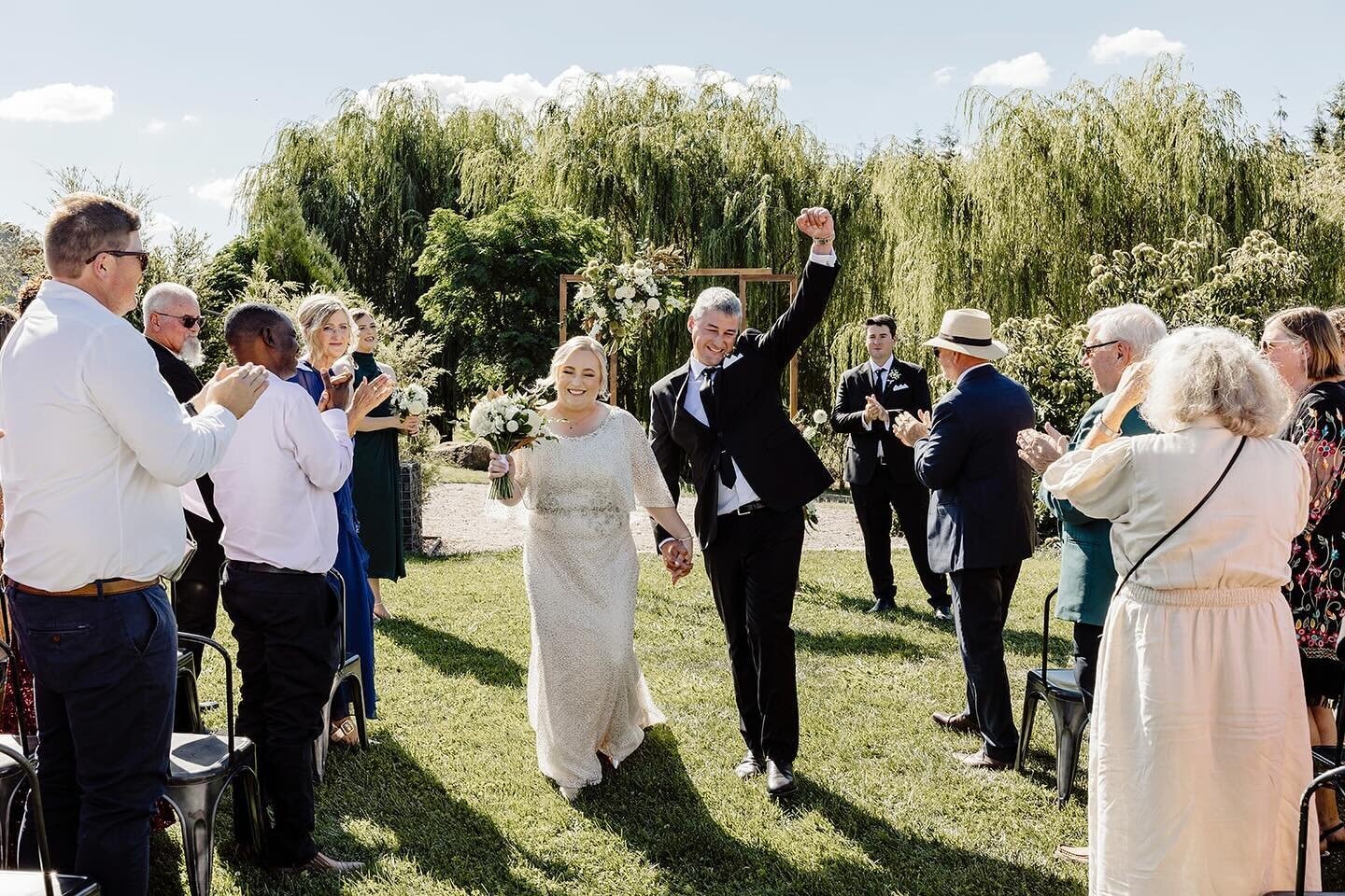 Introducing Mr and Mrs Diamond 😍😍😍😍

@philipshawwines @philipshaw_weddings_events @bespokecountryweddings @shillobrations