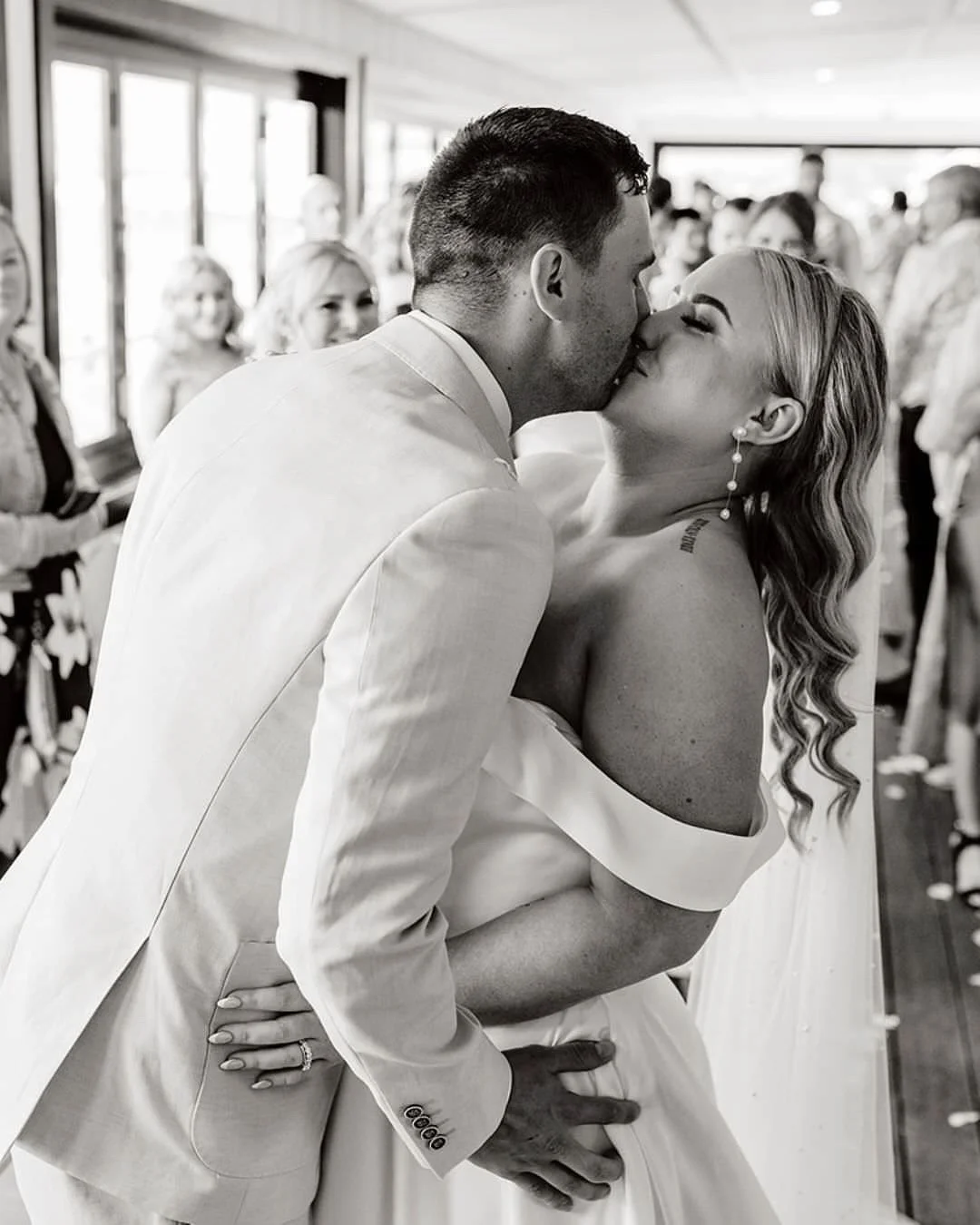 Rain might have been forecast for Tiarne and Brandon’s stunning wedding at @boxgrovebathurst but this didn’t stop them having the best day ever! With a storm coming through right on ceremony time, they shifted locations indoors to Boxgrov