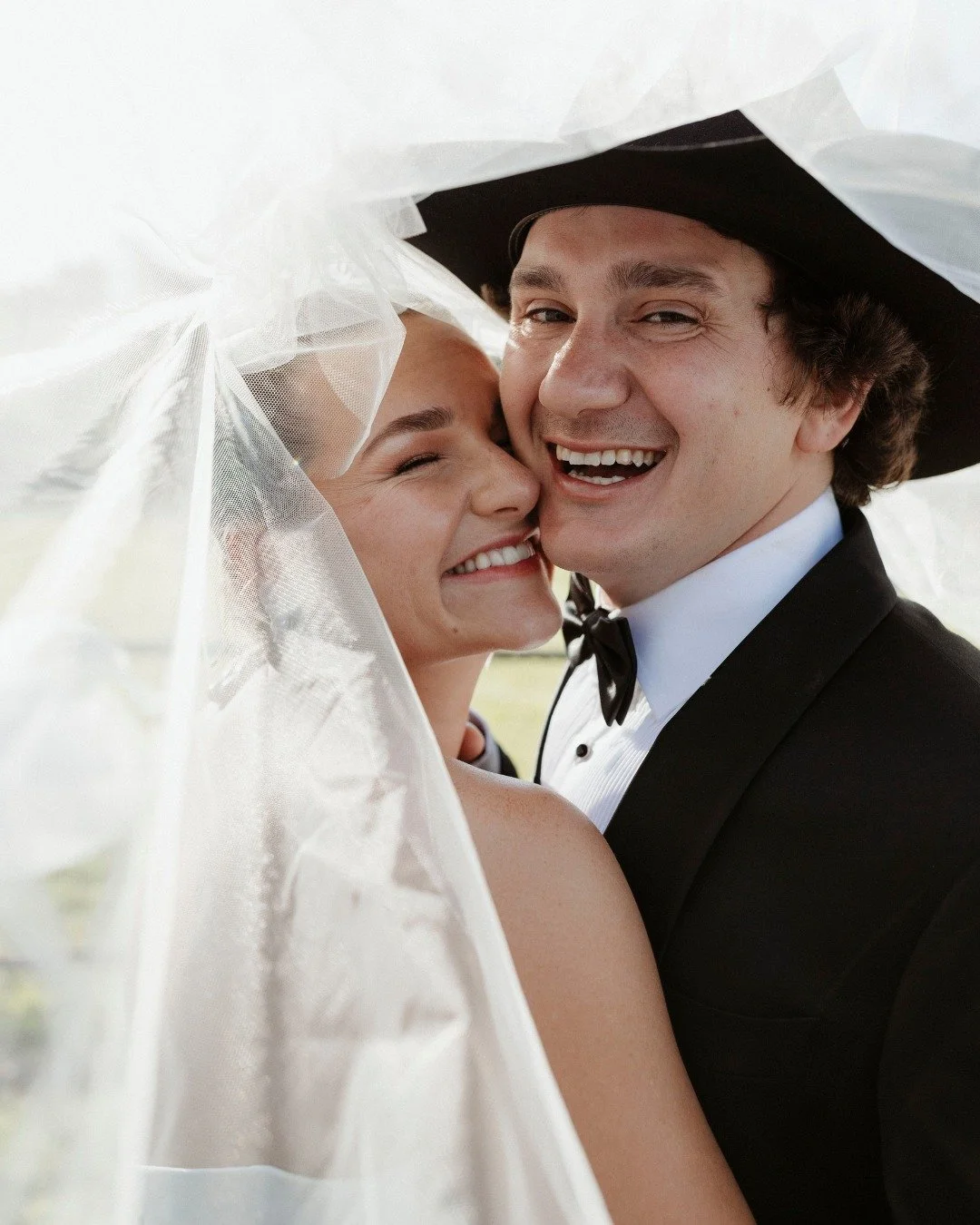 Ash &amp; Blake&rsquo;s Lyndhurst farm wedding was all laughter, cheeky smiles, and genuine moments. Blake&rsquo;s grin and Ash&rsquo;s top-to-toe beaming set the tone for the day.

They married under clear skies, surrounded by wild, colourful blooms