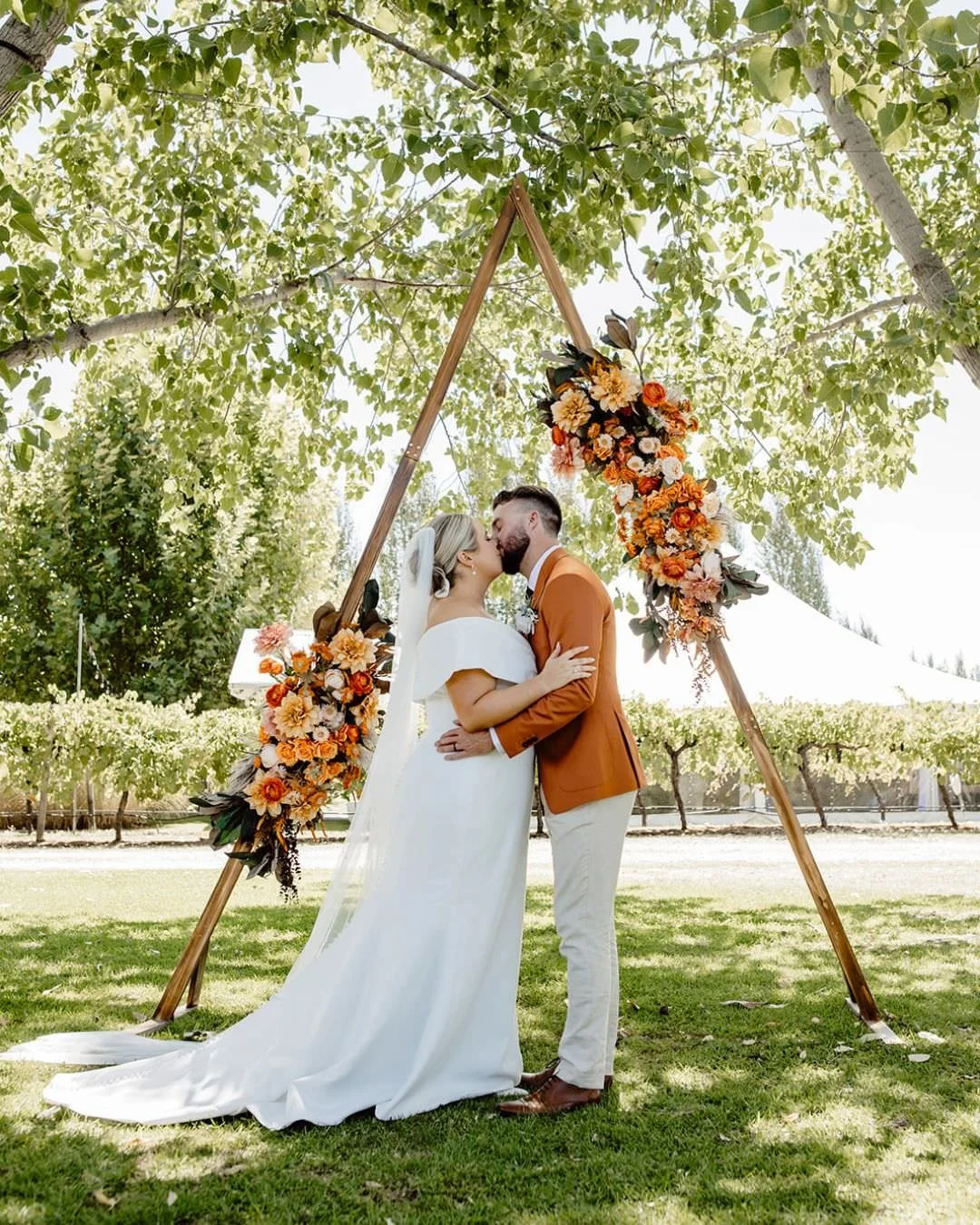 Josie and Lachie's wedding at @thevinegrove was magical xxx 

#kirstencunninghamphotography #weddingorangensw #mudgeenswwedding #countryweddingnsw  #mudgeewedding #mudgeevineyardwedding #weddingphotographermudgeensw #orangenswweddingphotographer #cen