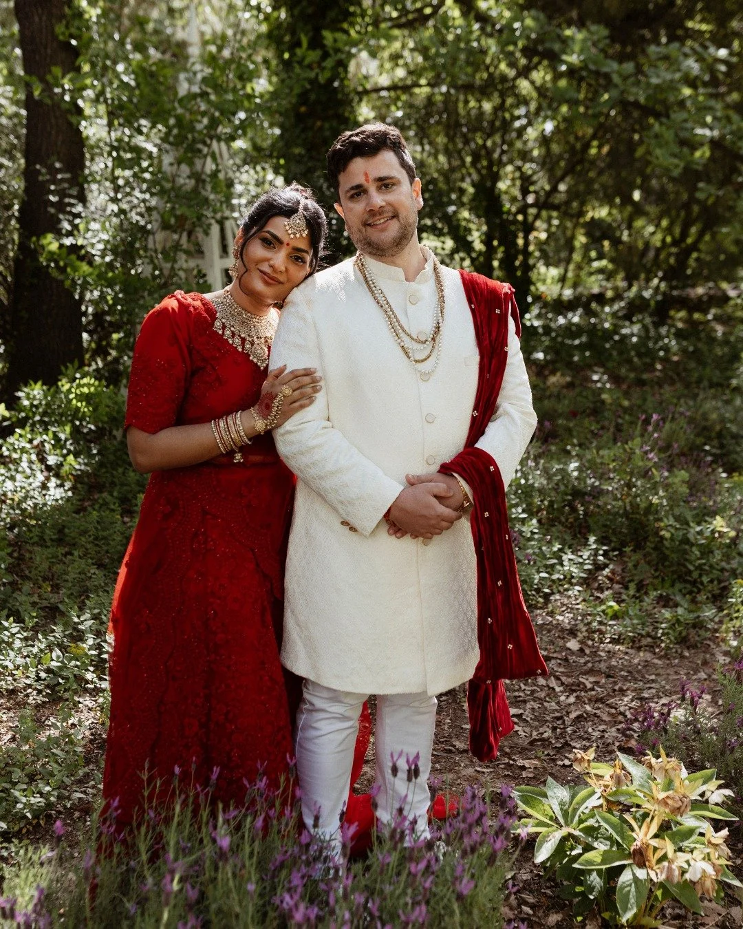 Three days. Two cultures. One unforgettable love story.
Shinal &amp; Sam turned Mayfield Vineyard into a vibrant festival of colour, chanting, laughter and seriously good food. From a deeply intentional Hindu ceremony filled with Sanskrit and symboli