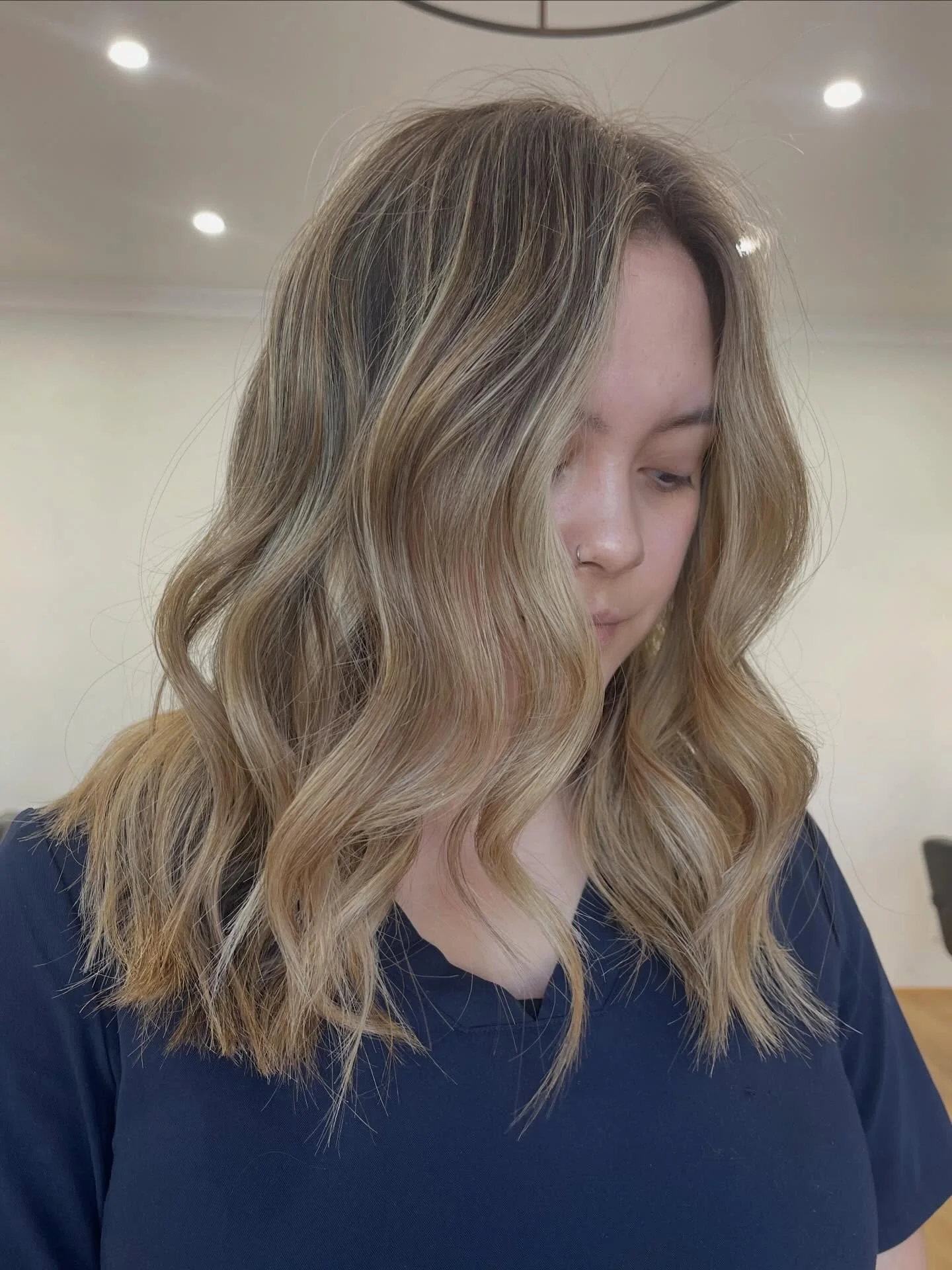 Golden Silk

Colour and cut by Chloe