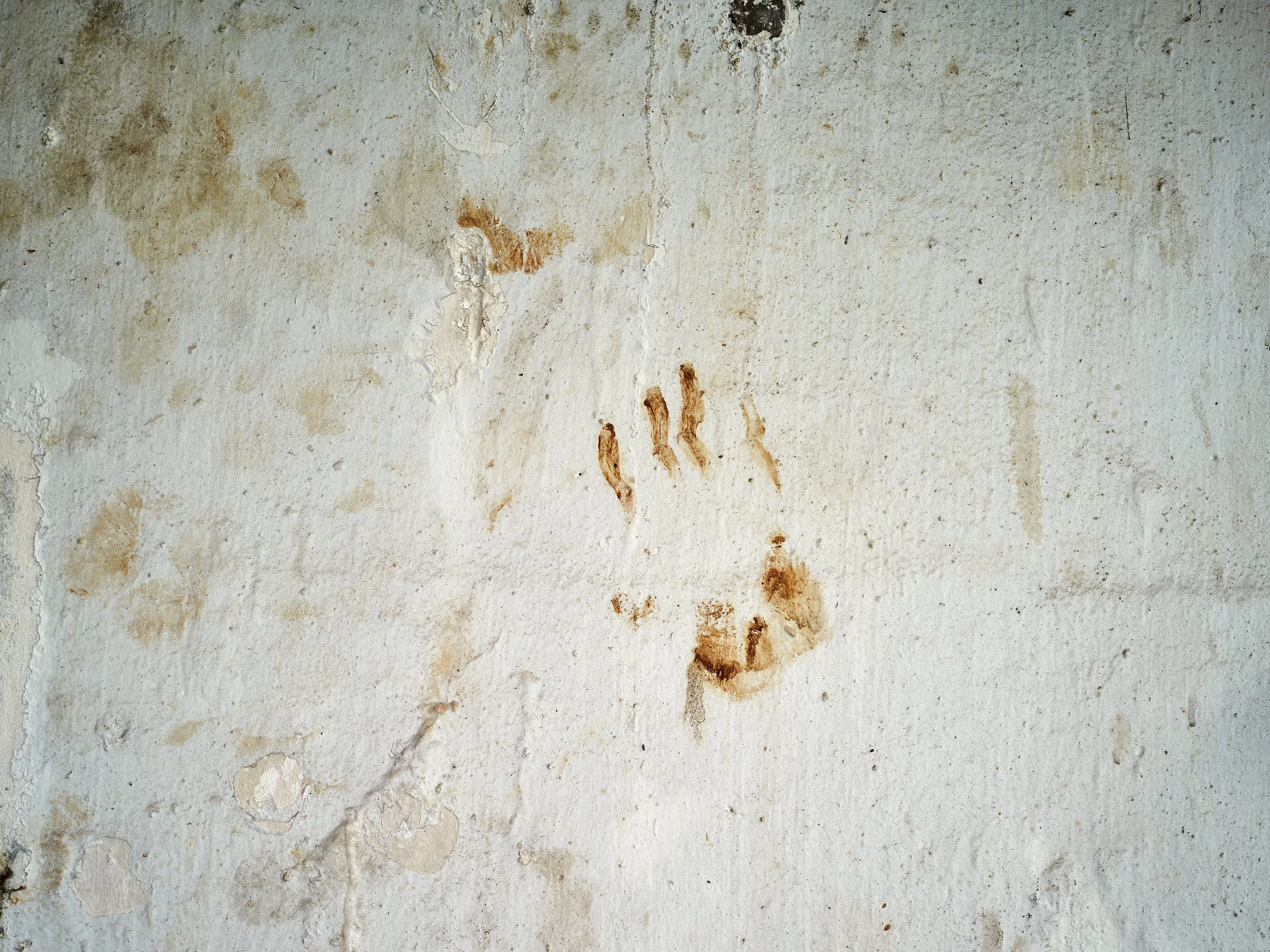  Hand print on the Department of Energy’s shop wall, Bikini. 
