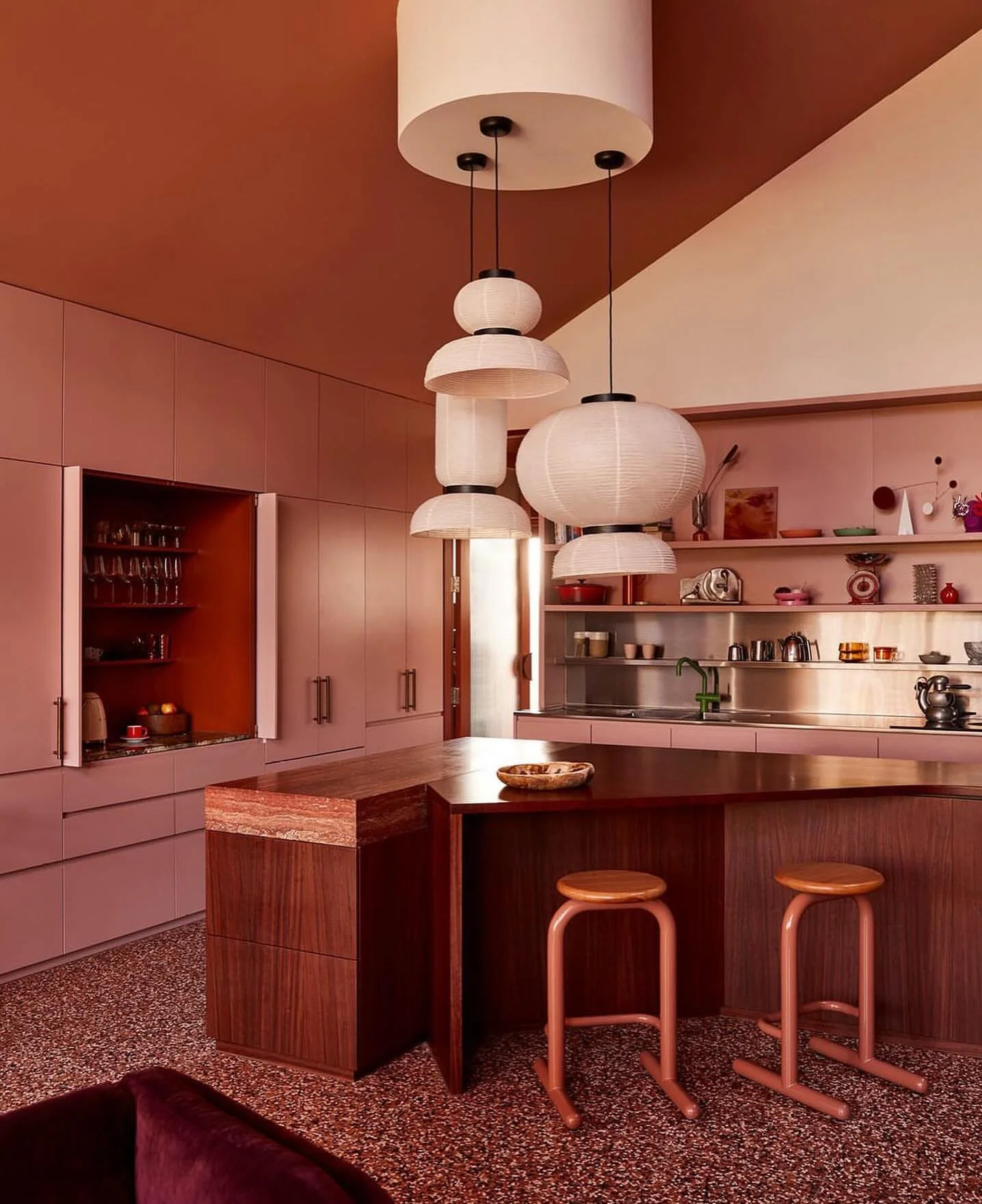 Colour saturation at its absolute finest, how bloody fun is this. The shape, the colour, the pattern&hellip; everything!

Well done @wowowaarch
Via @thedesignfiles