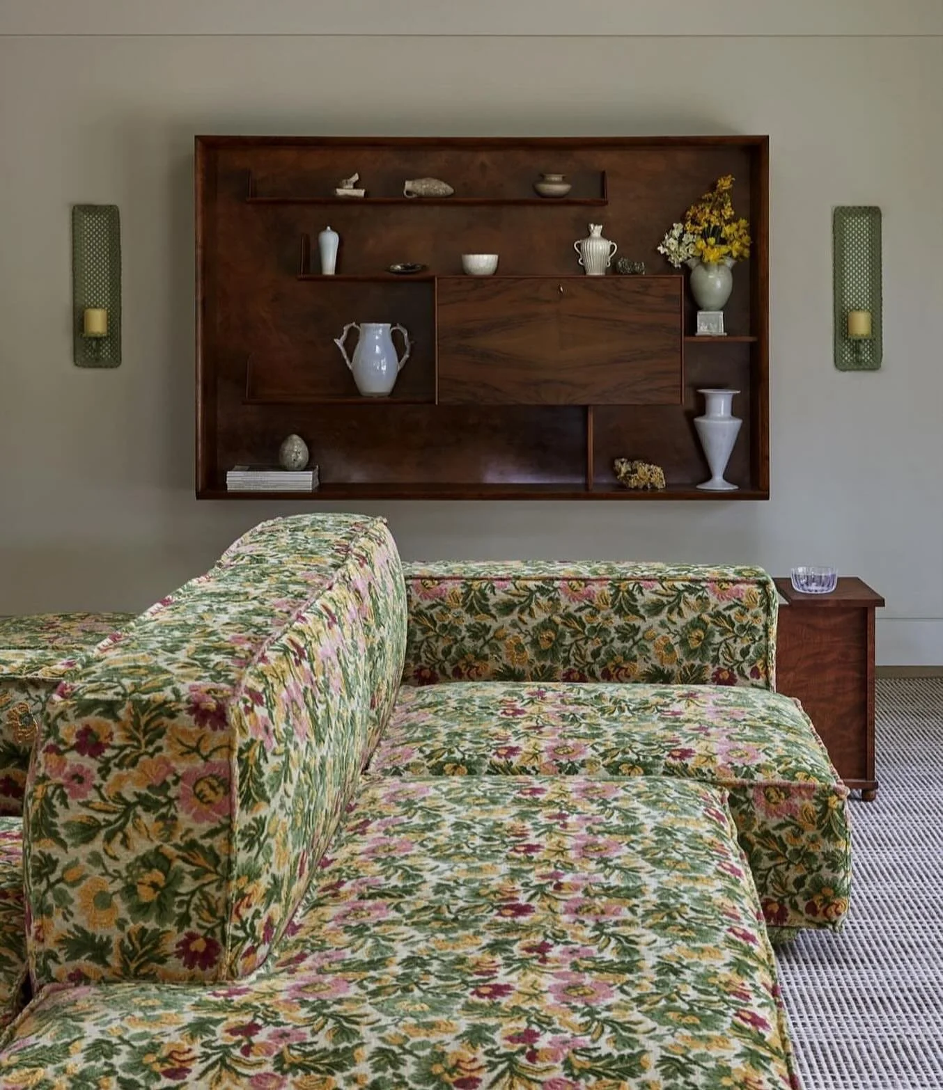 It&rsquo;s pattern&rsquo;s turn on the revolving trend forecast, and florals are going to bring back so much fun in to our day to day lives. I can&rsquo;t wait!!!!!

By @geremia_design 🙏🏼🙌🏼