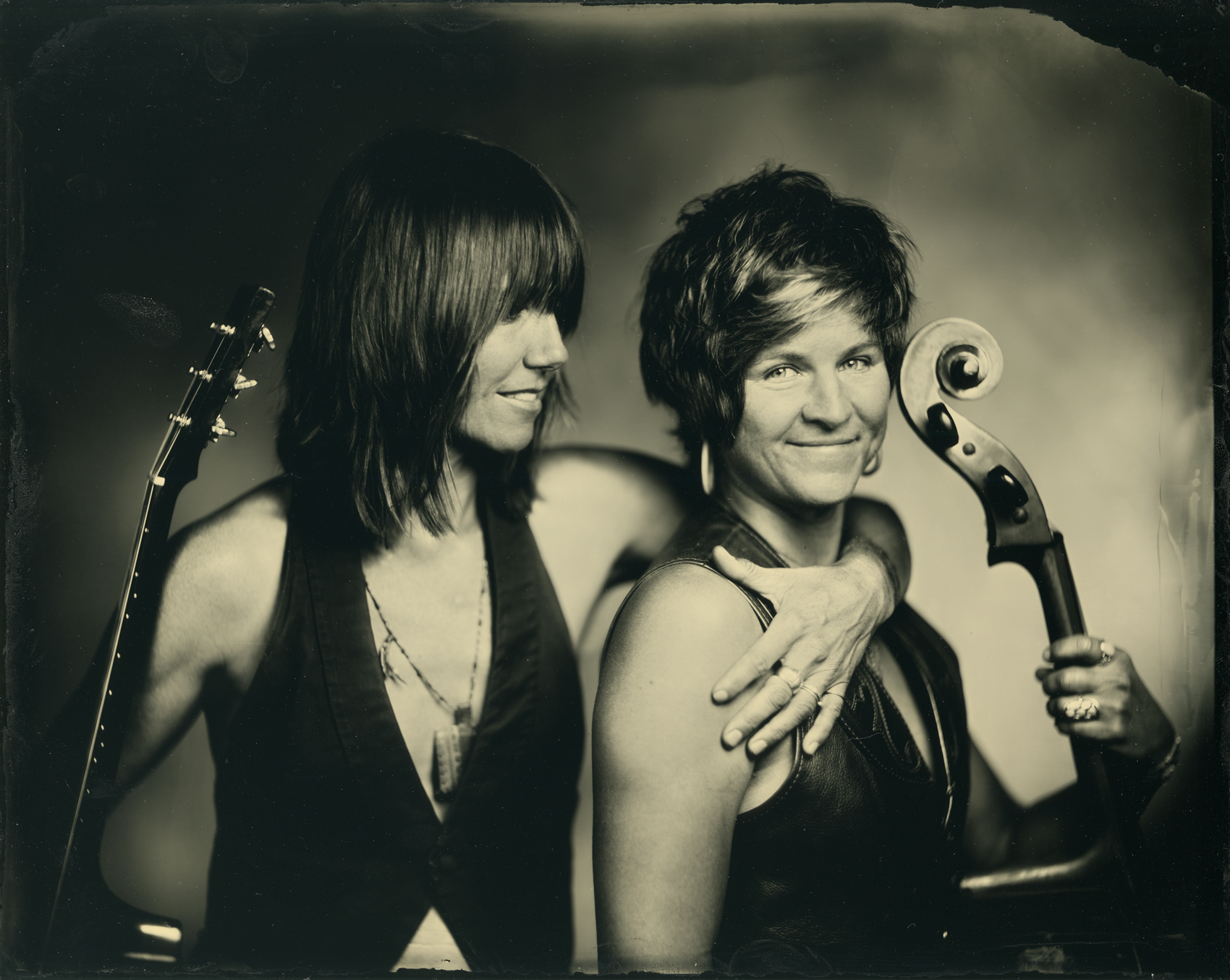 Live Music: Tif &amp; Mollie