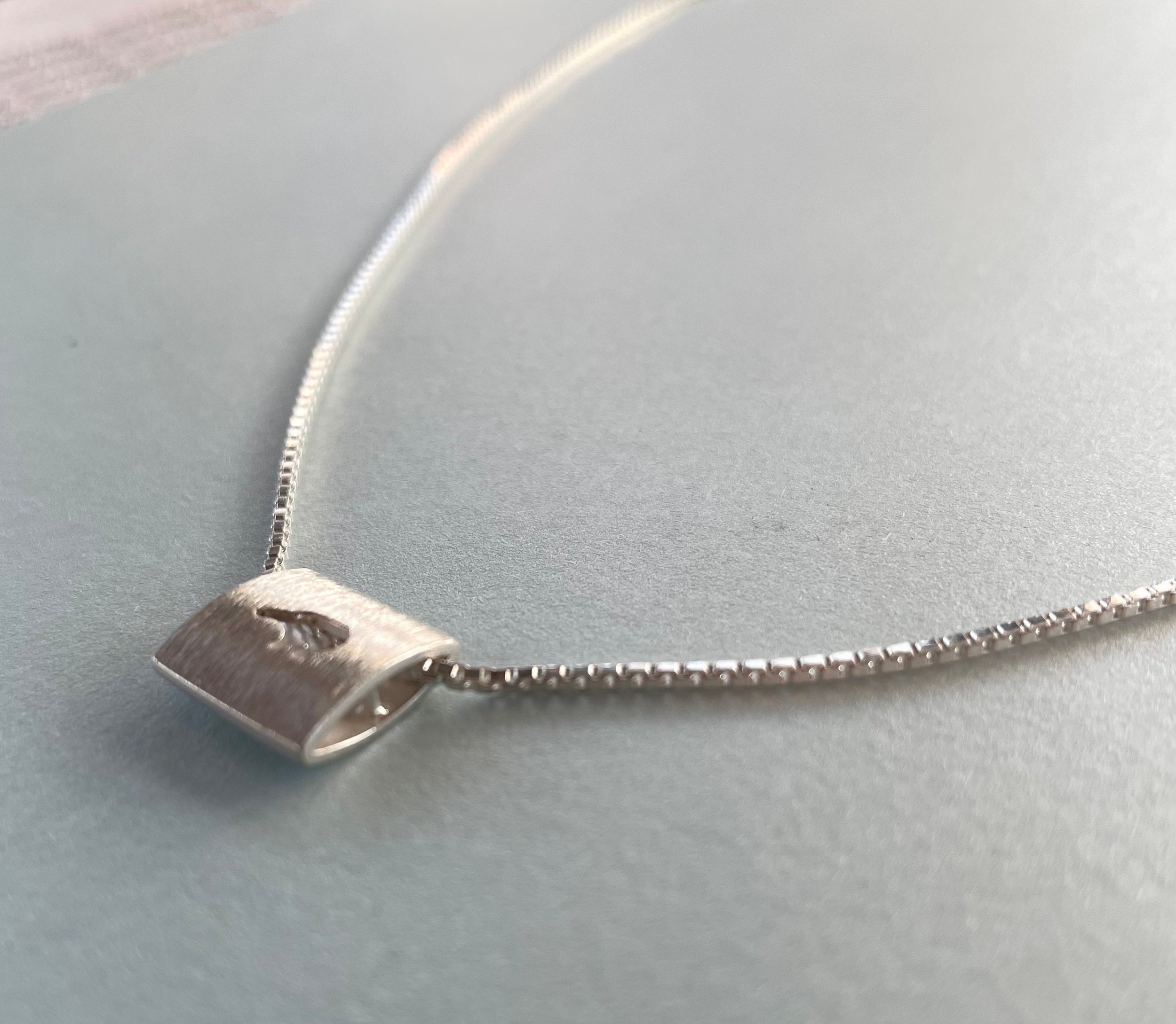 https://i.etsystatic.com/7722428/r/il/6bad2e/3524565207/il_fullxfull.3524565207_o09i.jpg