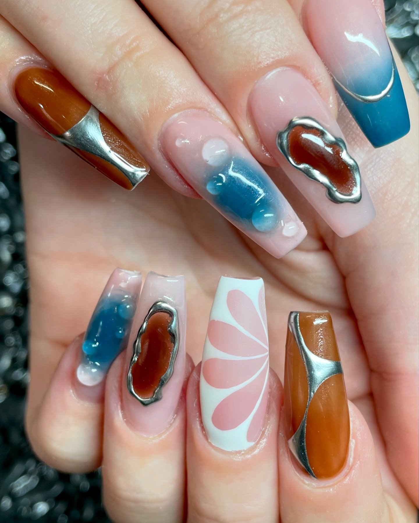 Long gel x extensions 🟤
🫧50min nail art
