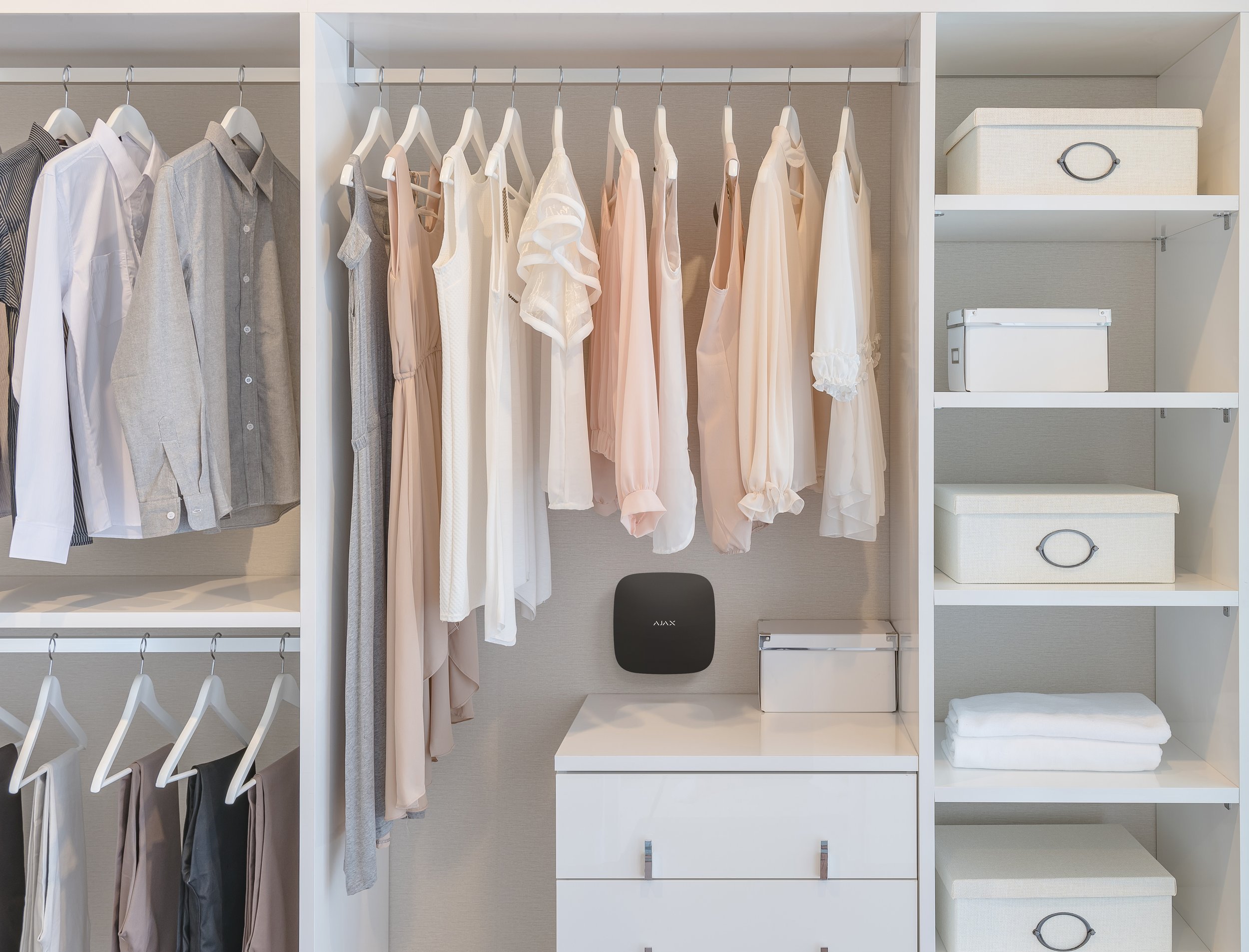 01_Wardrobe_B.jpg