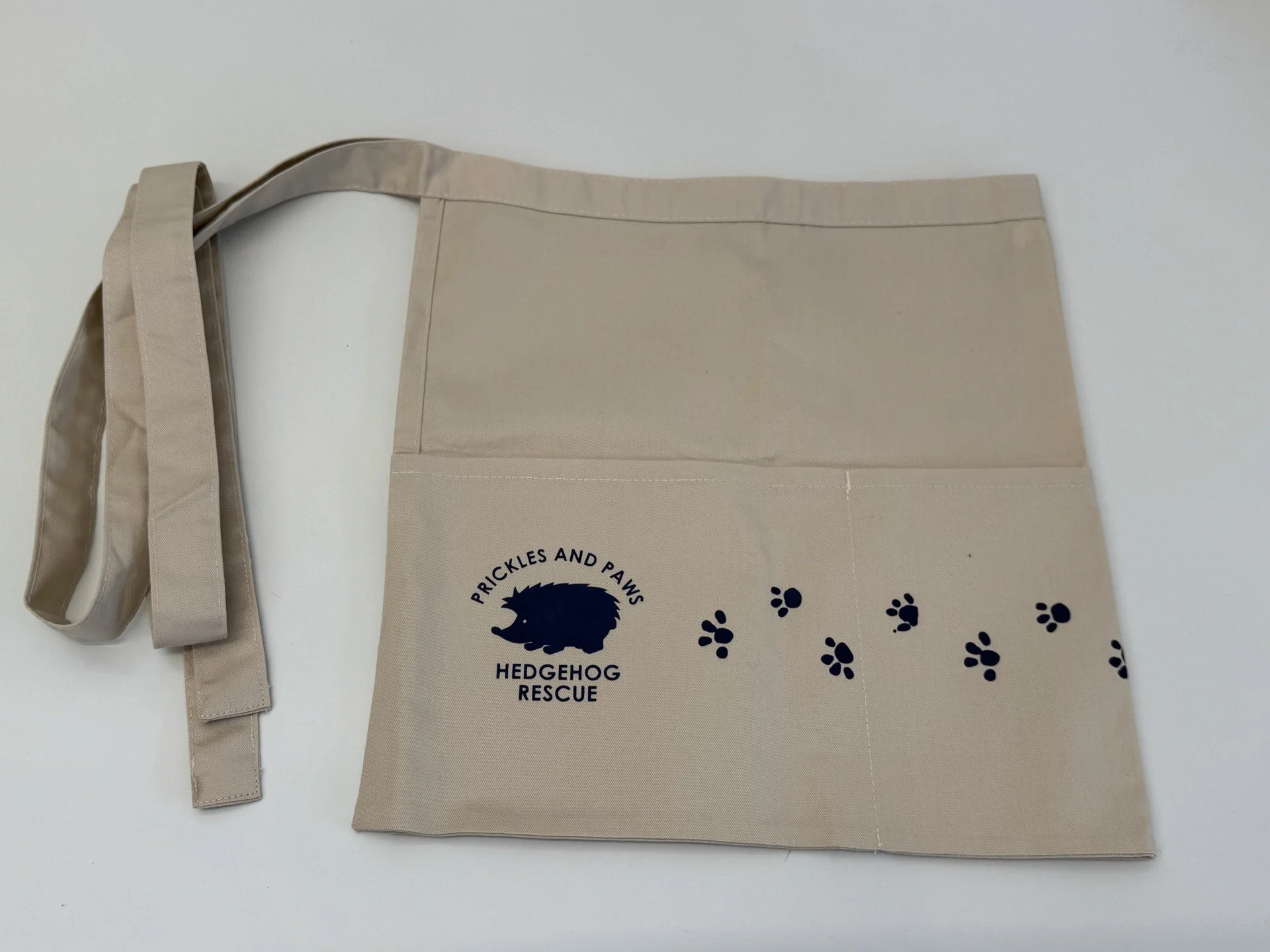 Short apron folded.jpg