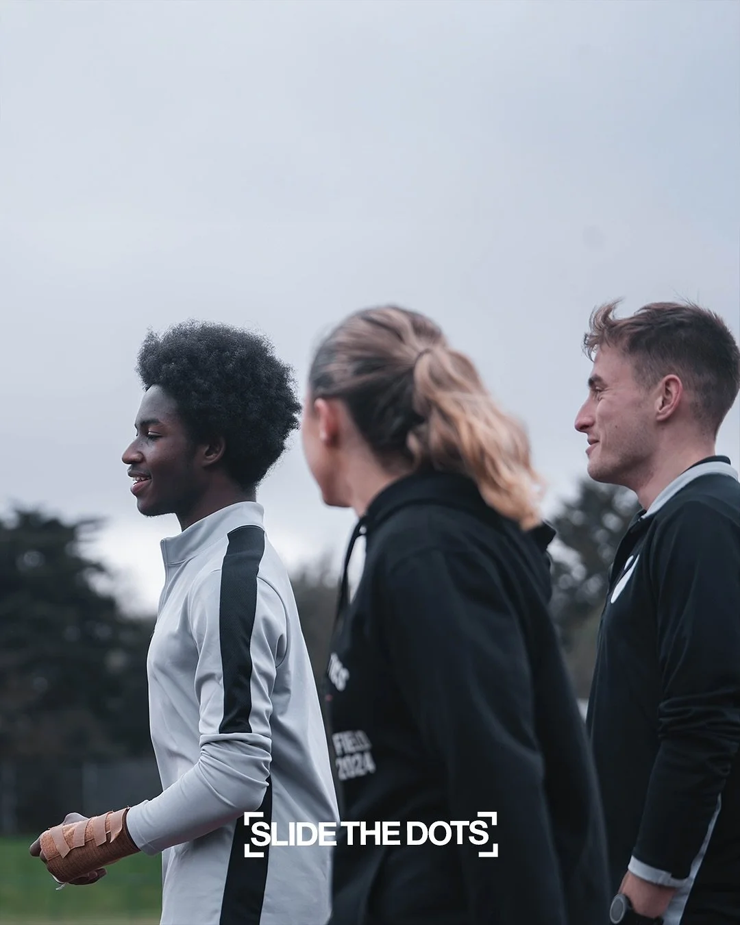 Hold the dots and scroll fast 💨