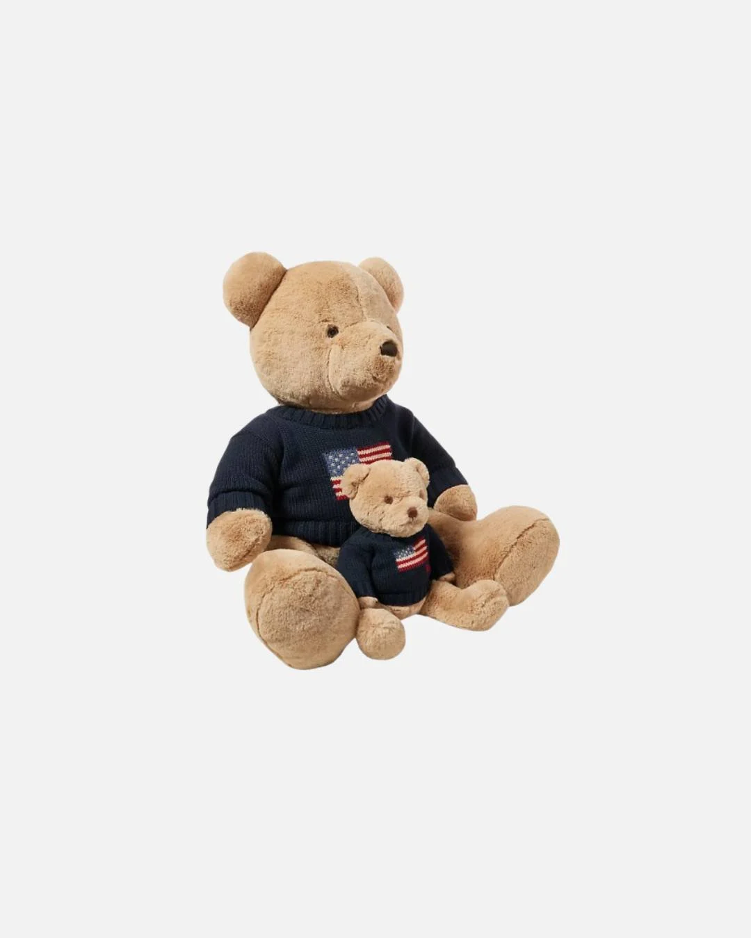 A little bear, a lot of charm. 🧸✨
@ralphlauren  turns the classic teddy bear into a timeless expression of comfort and Americana. Nostalgic, playful, and effortlessly charming, it brings a sense of warmth to any interior. Because some objects never 