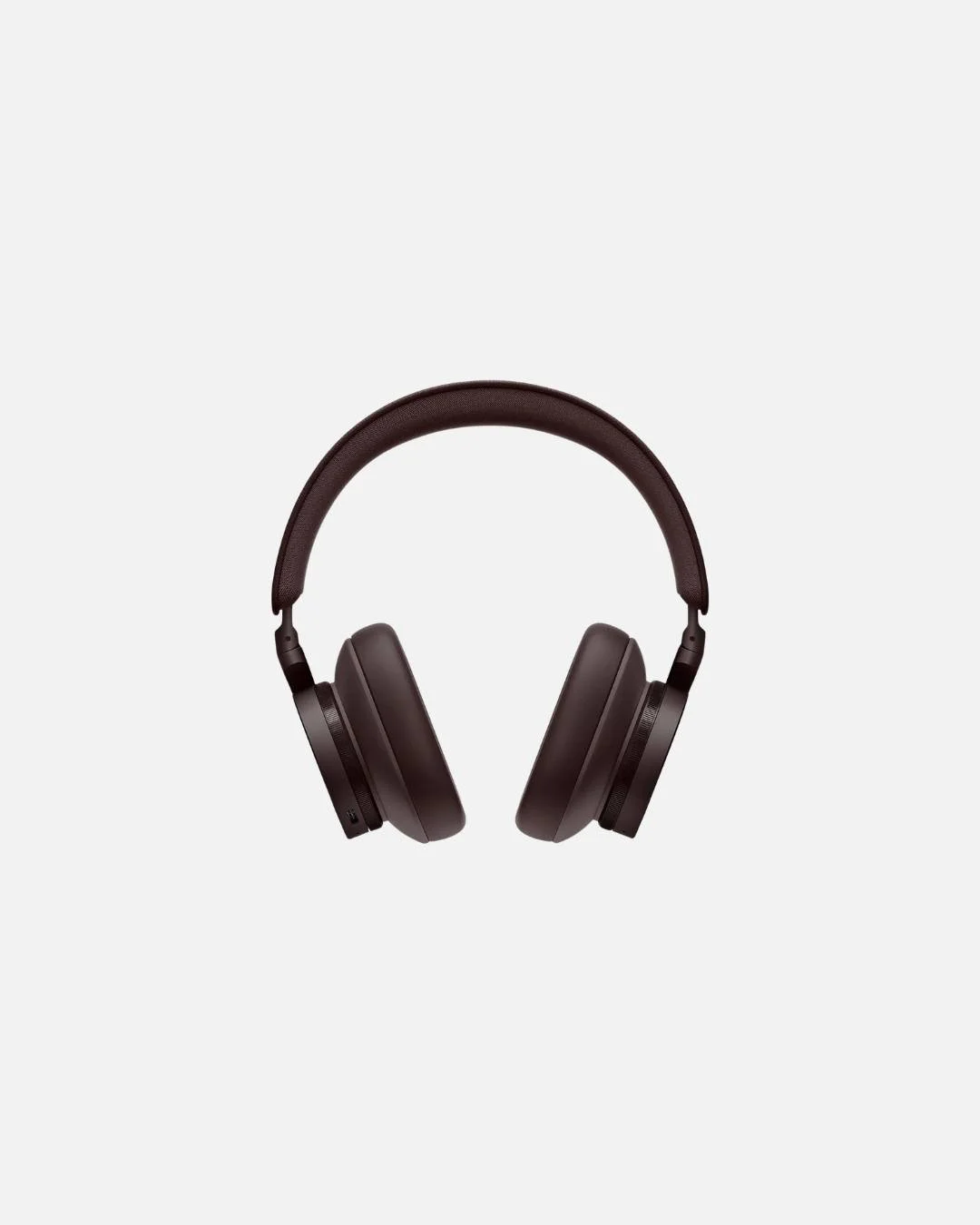 Sound, uninterrupted. 🎧✨
More than a pair of headphones, it&rsquo;s an invitation to disconnect from the noise and reconnect with what matters. Sleek, immersive, and designed for everyday comfort, it transforms every playlist, podcast, and phone cal