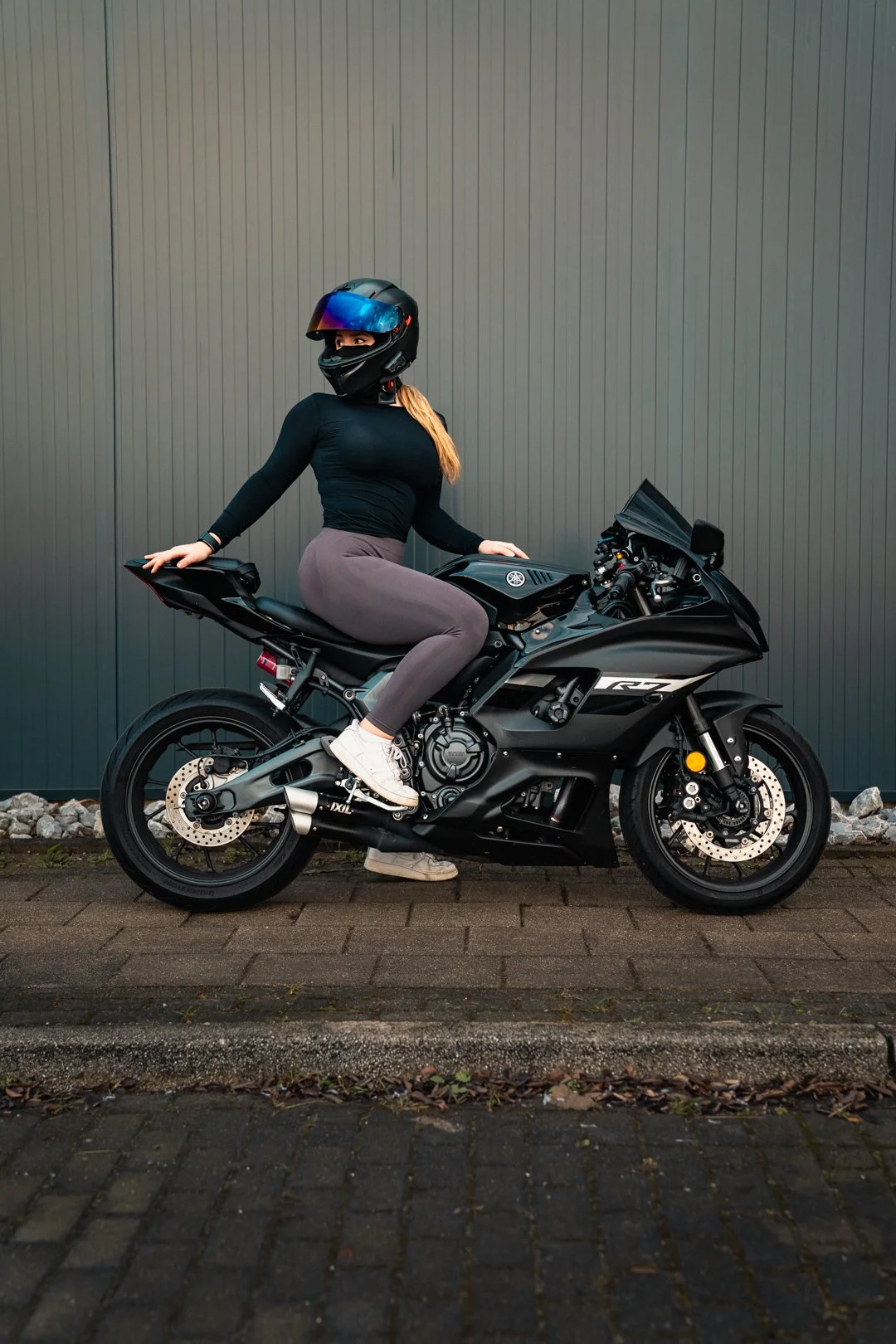@bikergirl.one
