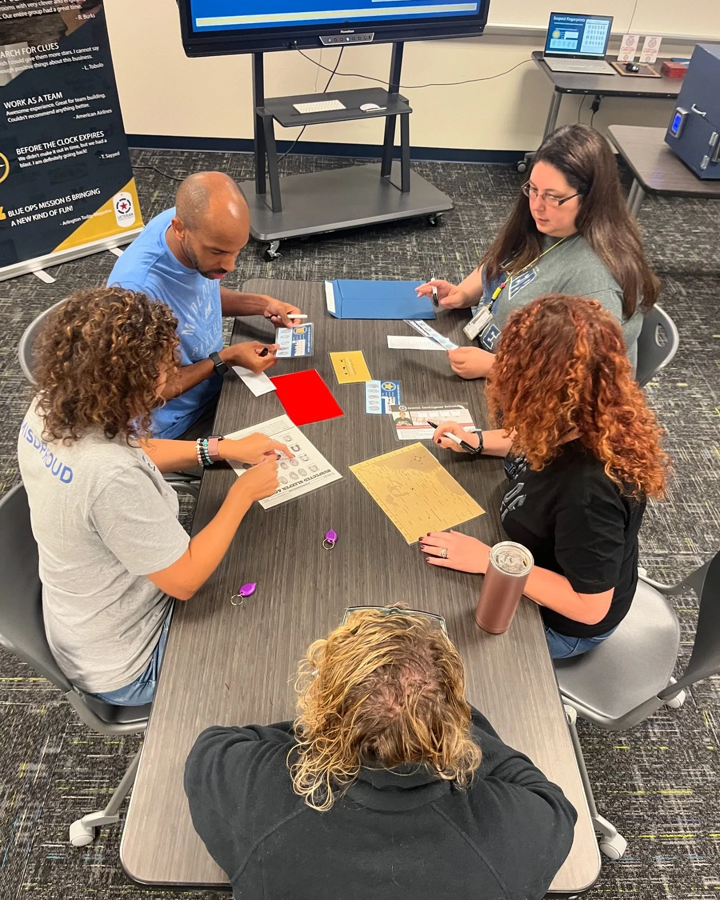 We had so much fun with leadership at Midlothian ISD! They crushed the escape games and had a blast! 🎉 
.
#teambuilding #midlothiantx #teachers #leaders #professionaldevelopment #schools #midlothian #midlothiantexas #blueopsmission