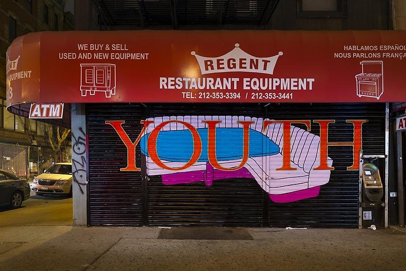  Mural by Mel Bochner, Photo by James Ewing, courtesy of Art Production Fund 