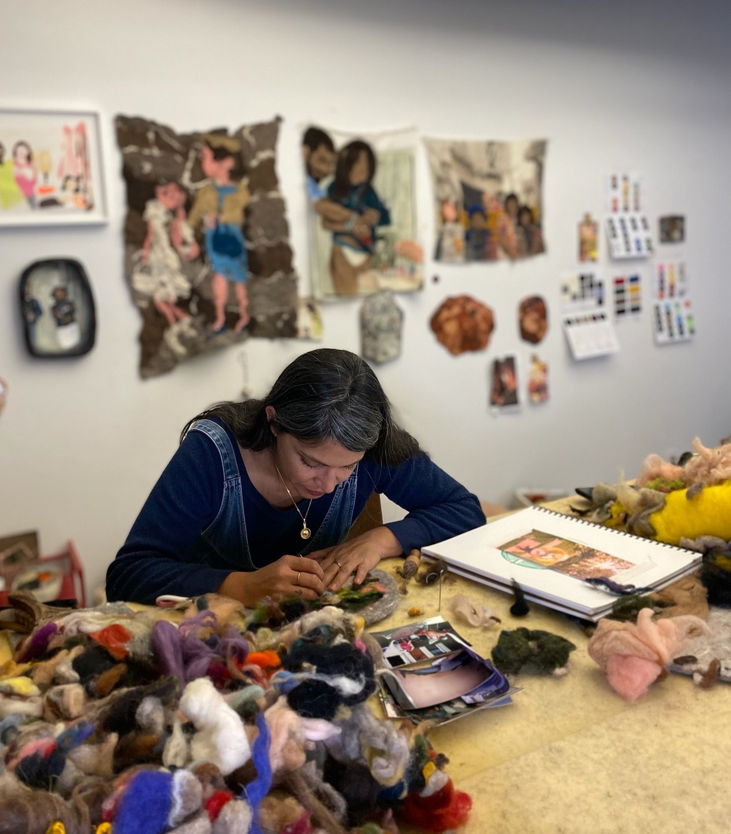 Art Sundae returns Saturday, May 4 with Melissa Joseph at @RockefellerCenter! Link in bio to sign up.&nbsp;

Inspired by @melissajoseph_art&rsquo;s archival imagery, found objects, and felted scenes found throughout Rockefeller Center, children will 