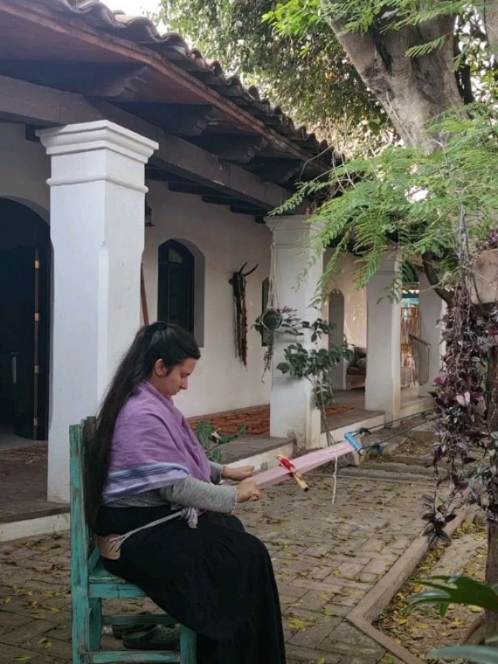 Trying out different looms has been such an enriching experience both as a weaver and as a thinking person ˖᯽ ݁˖

If weaving offers us something is uninterrupted time for thoughts to flow - this little rug in slide 3 took me about 9 hours to make - a