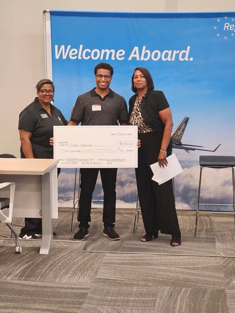 🎉 Big congratulations to our very own Jaden Edmonds, FBL&rsquo;s Chief Onboarding Officer for being awarded a $3,000 scholarship from the National Black MBA Association! 💰👏🏾
Your dedication, leadership, and commitment to excellence continue to in