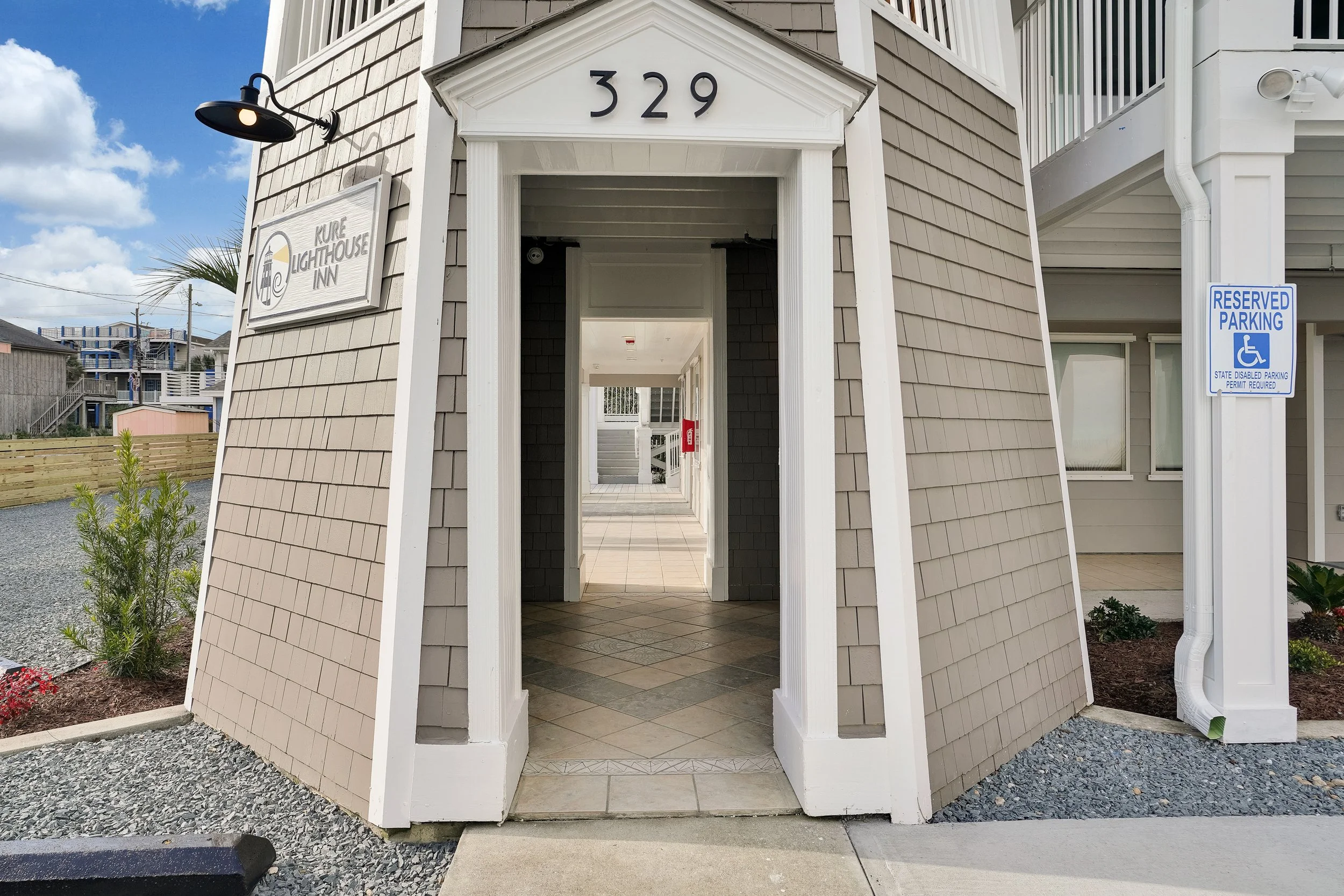KureLighthouseInnFront-13.JPG