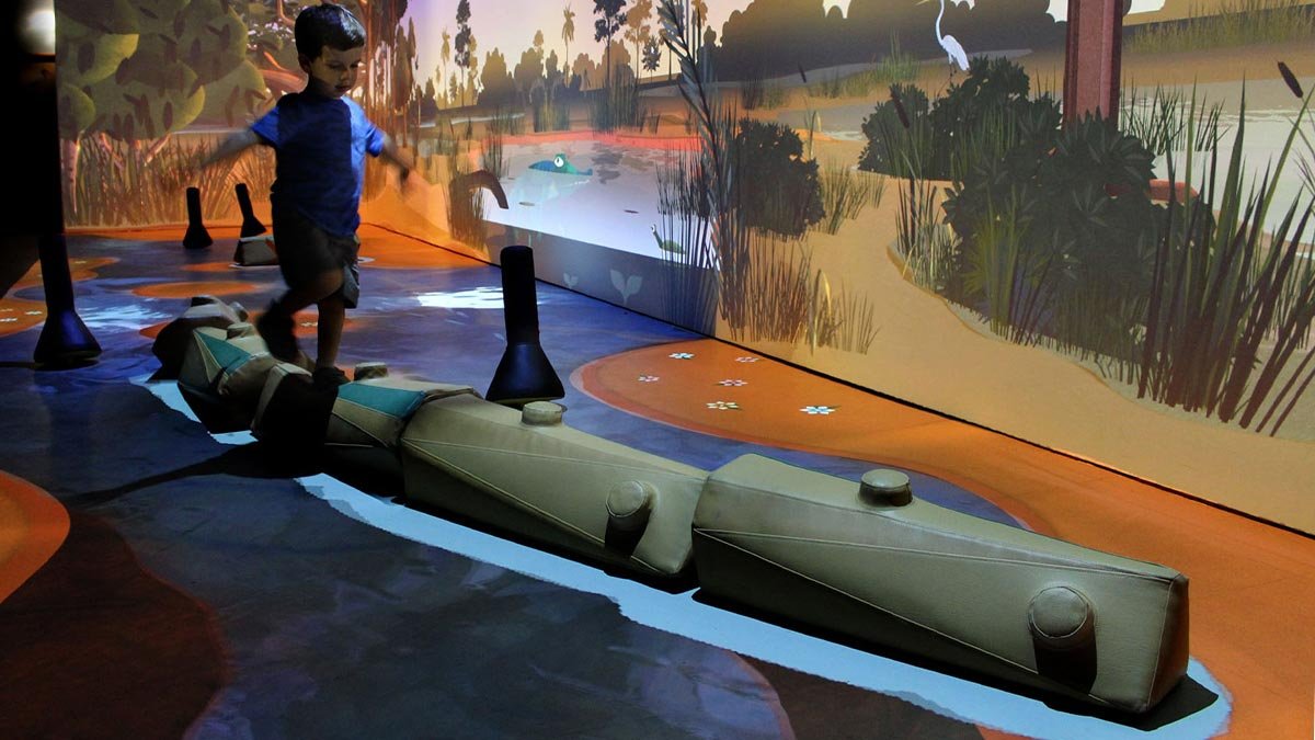 linley_rall_river_of_grass_exhibition_logs.jpg