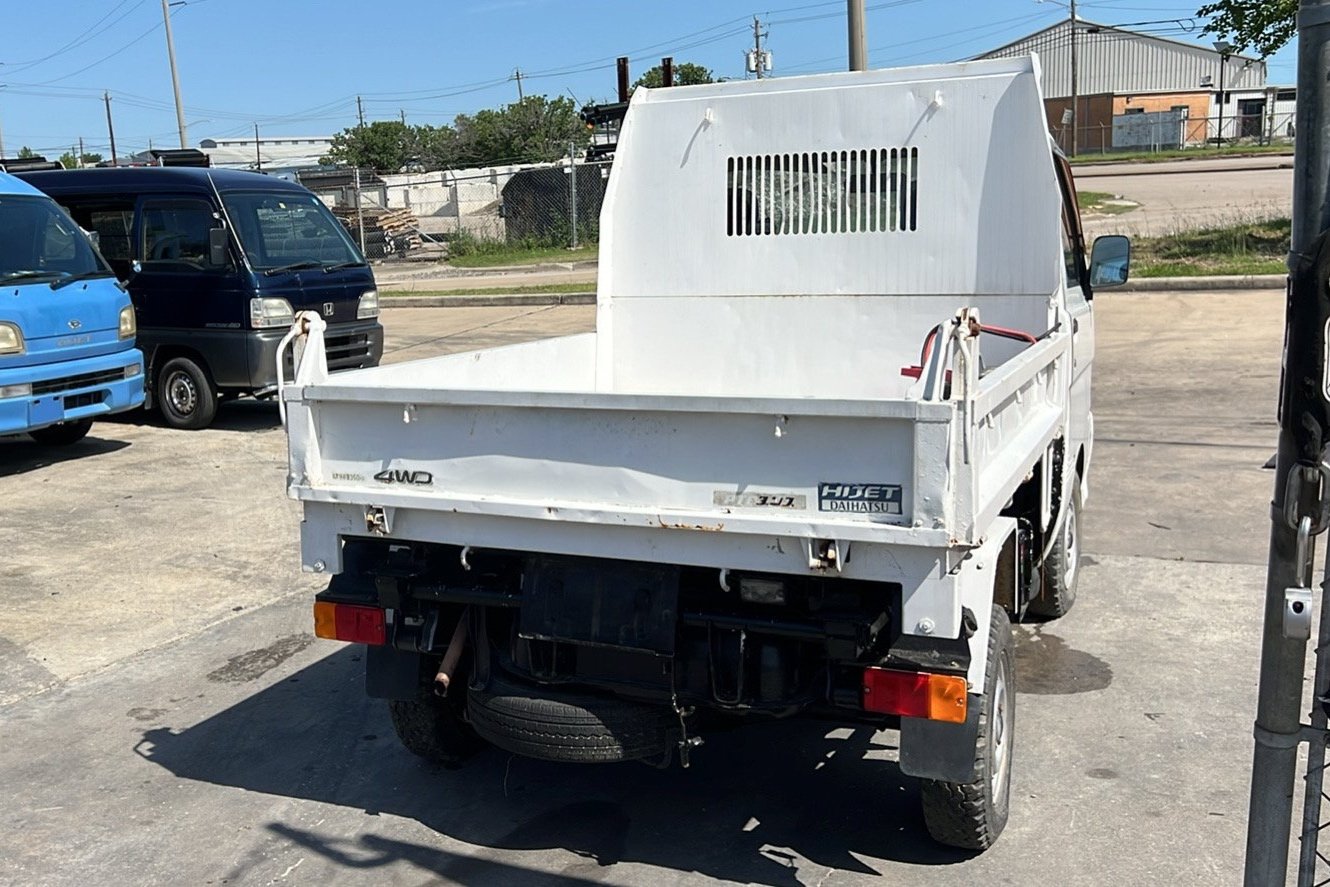 Daihatsu Hijet 4WD dump truck for sale by Wideway Motors LLC