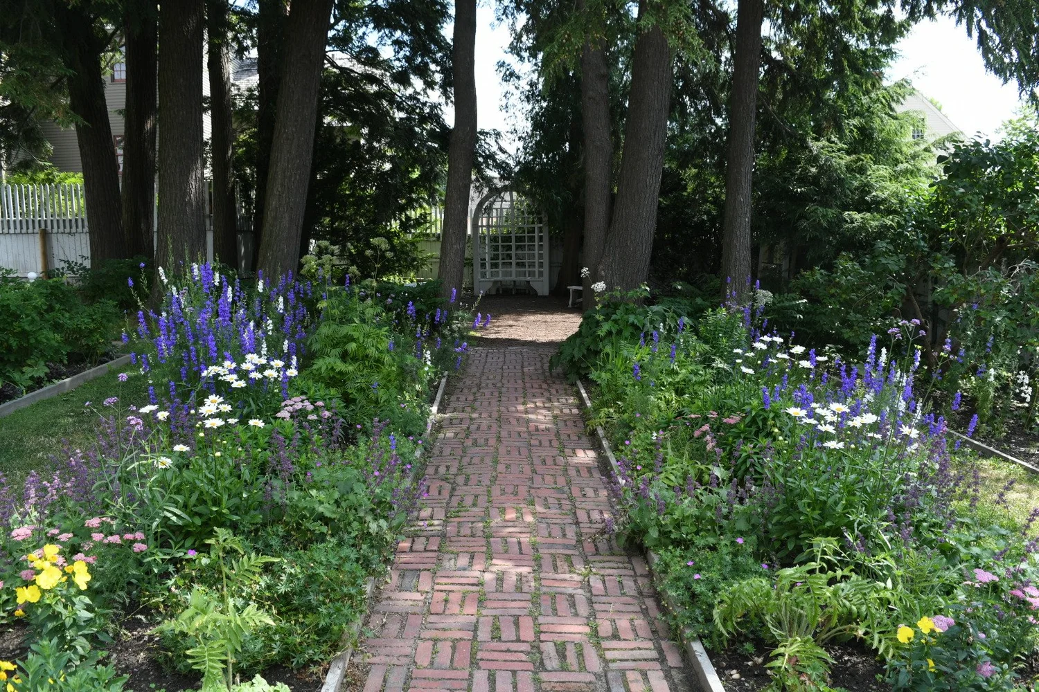 Arboretum & Living Landscape — Strawbery Banke Museum