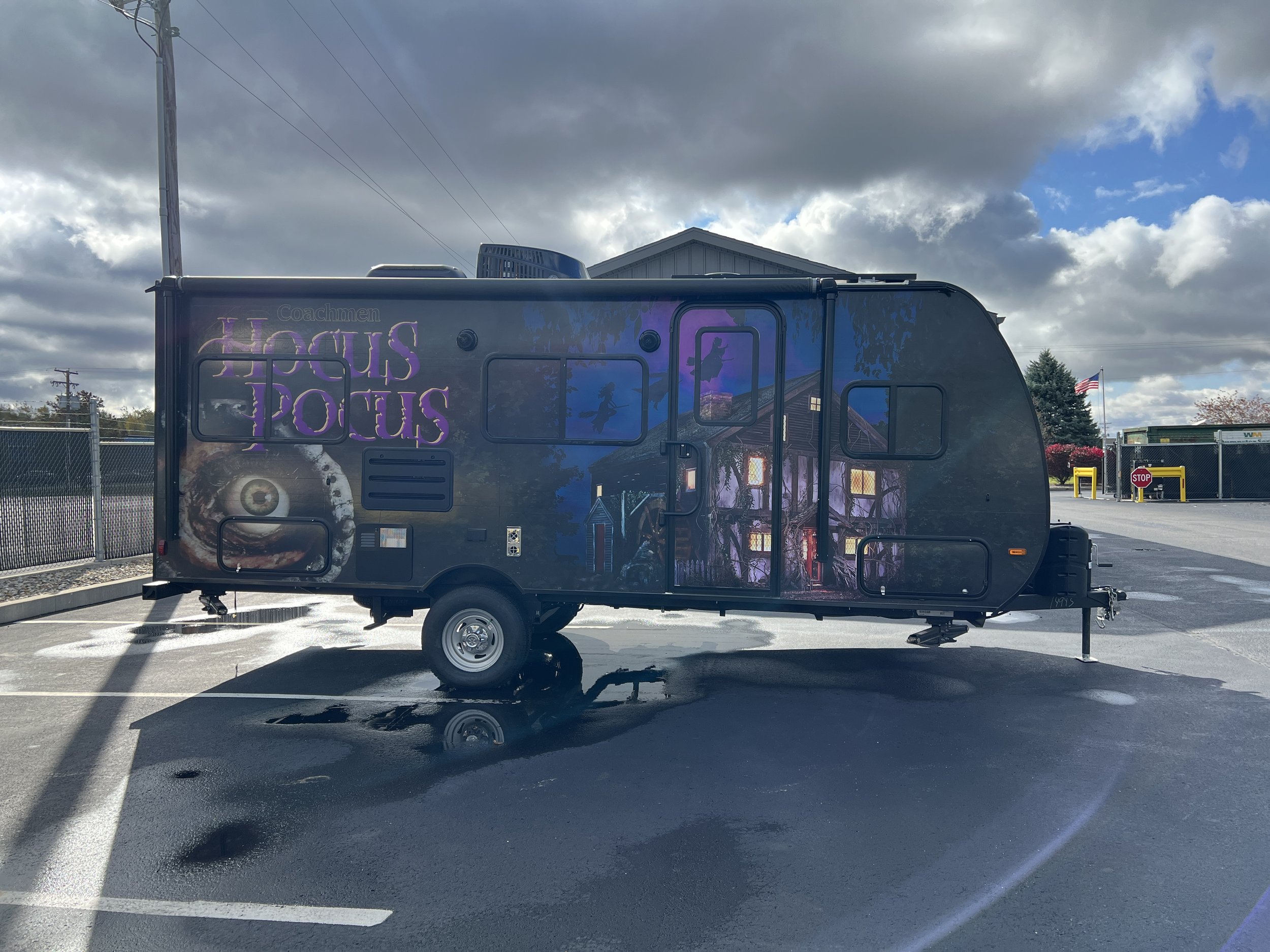 Hocus Pocus Camper.JPG