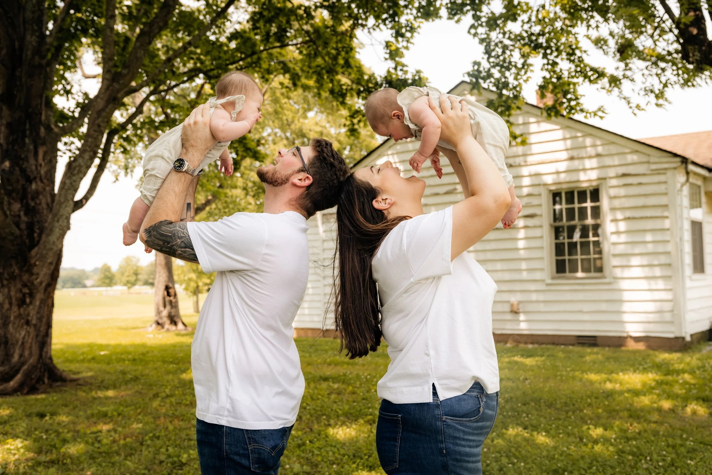 Austin&LindseyFamily-21 (1).jpg