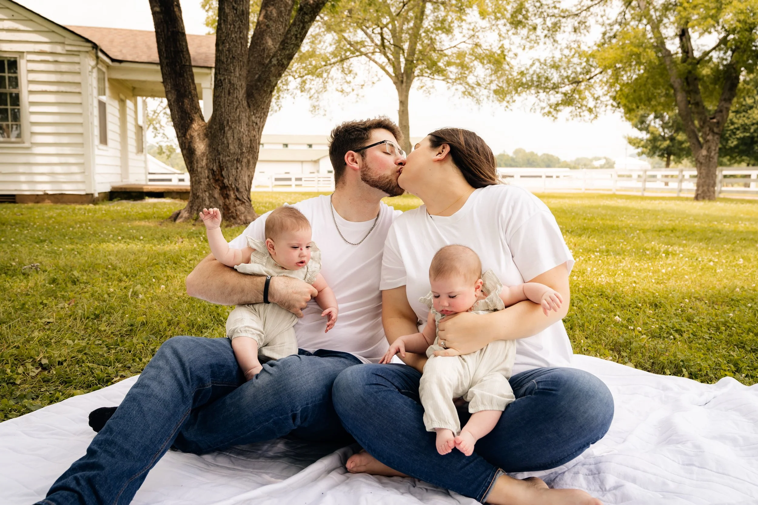 Austin&LindseyFamily-59 (1).jpg