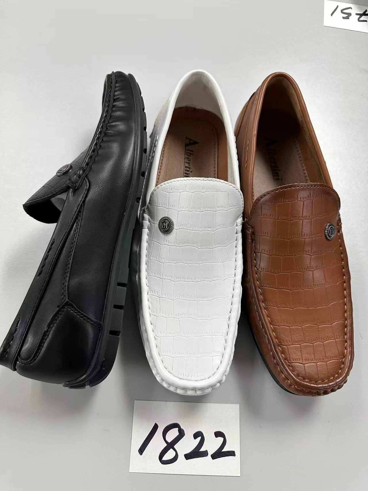 Men's Crocodile-Textured Loafers 1822