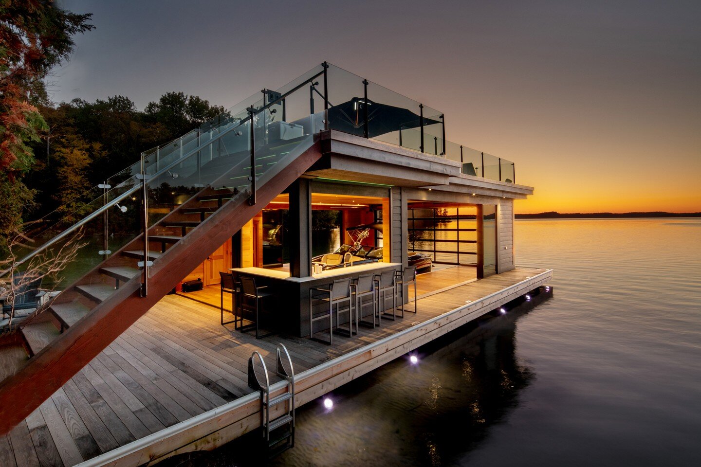 Spectacular views from this beautiful boathouse. Photographing projects to create dramatic results takes patience and a vision. Contact us today to find out how we can bring your projects to life!
.
.
@gilbertandburke 
.
#architecturalphotographer #a