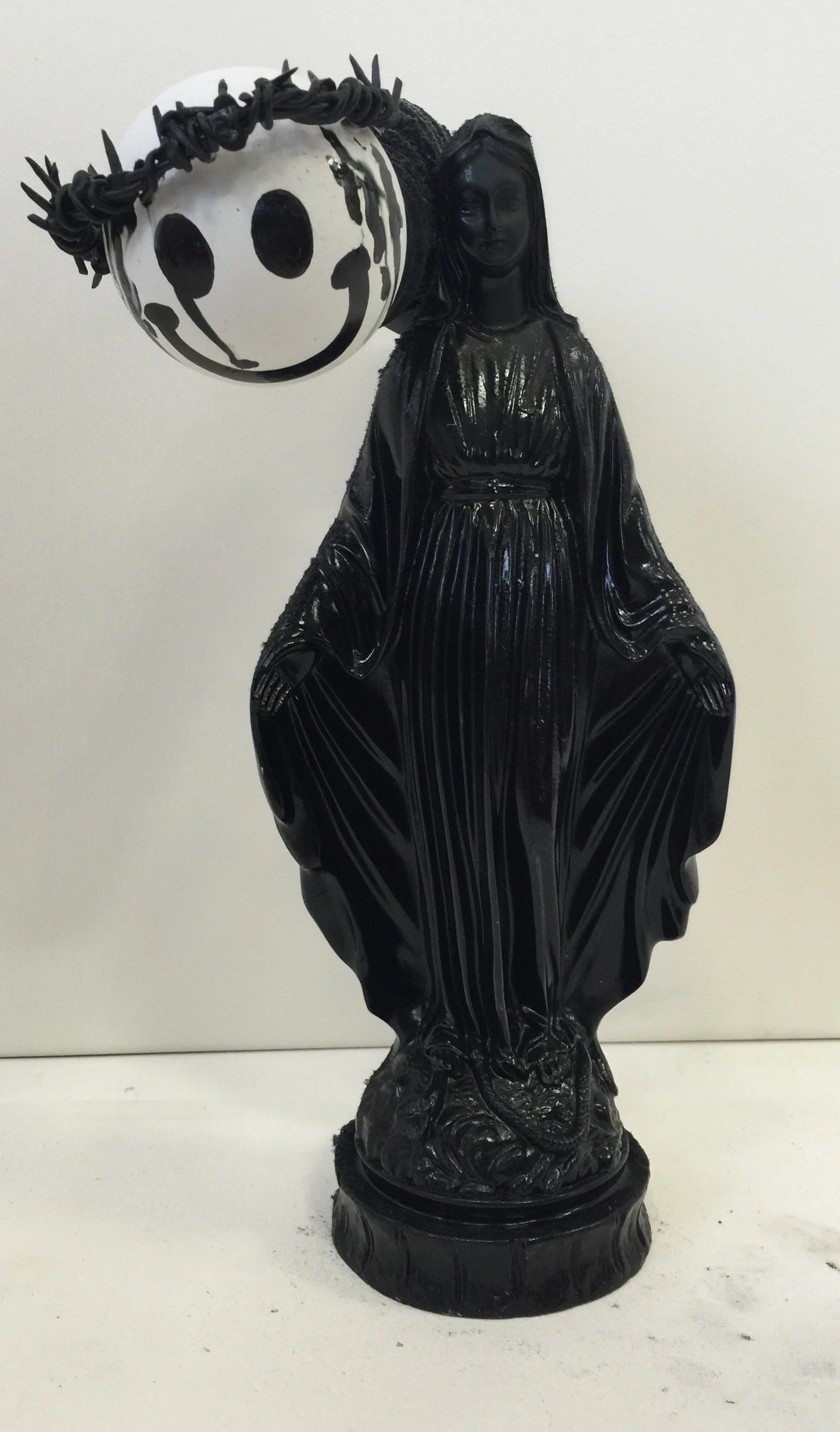 Untiled, 2017
Mixed media, 13 x 6 x 8 in 