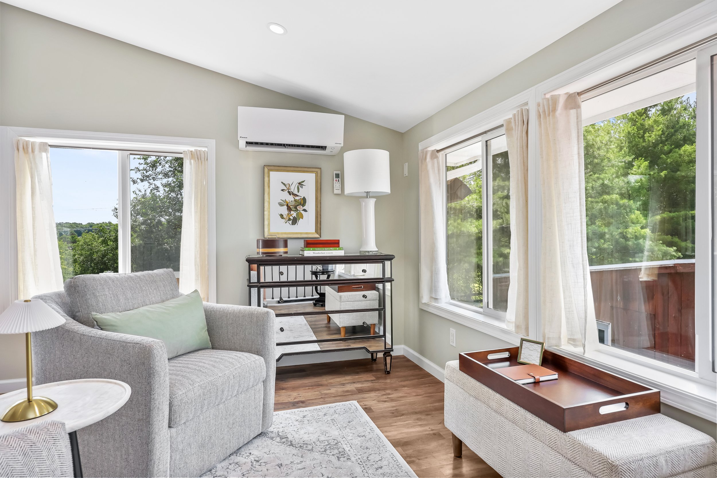 bedroom-seating-area.jpg