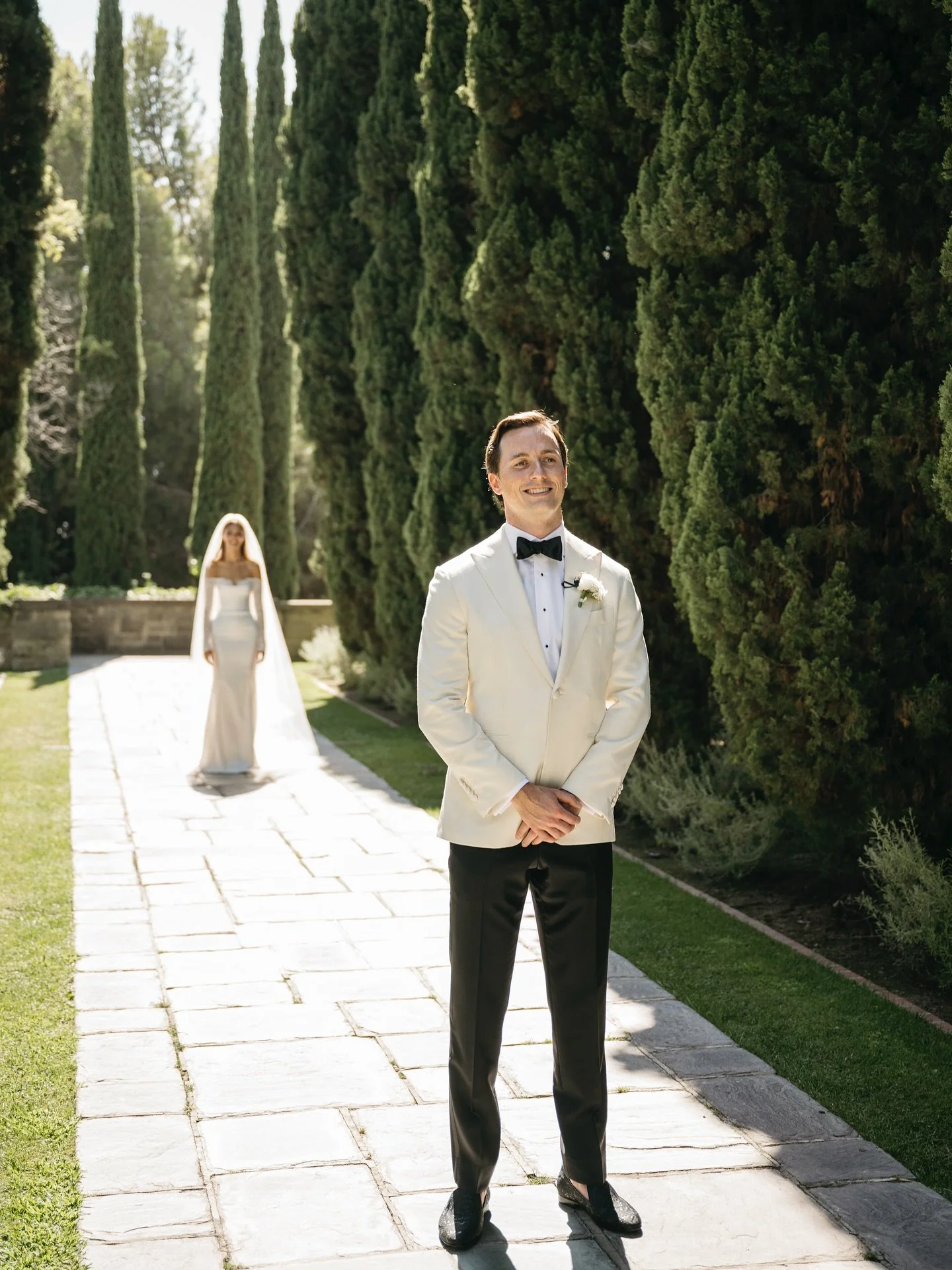 One year since this iconic Greystone Mansion weddingβ¨ Happy 1 year wedding anniversary to the sweetest couple— Noor & Pat π€π₯
#weddingday #socalwedding #weddingplanner