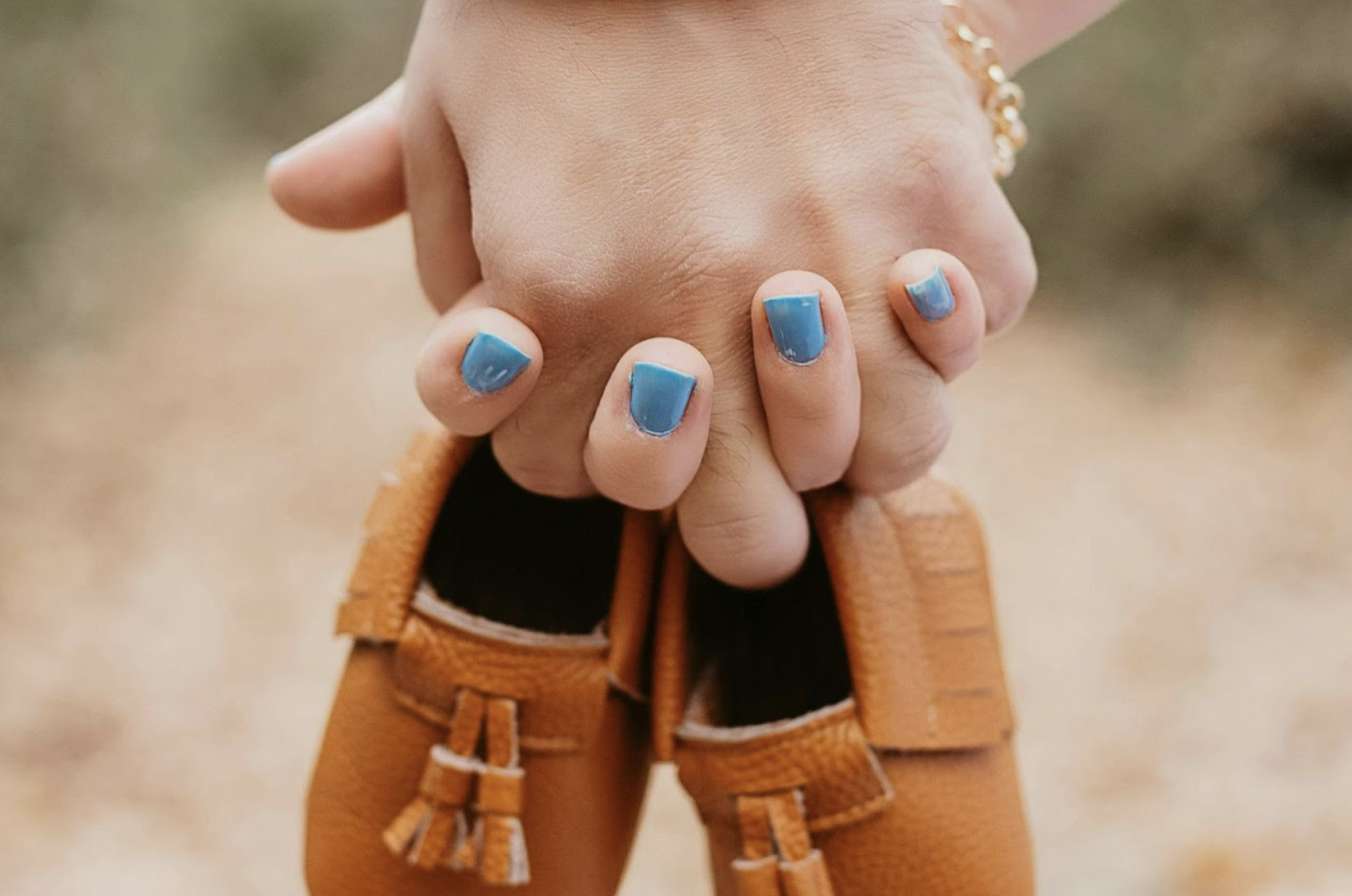 How to Talk to Family and Friends About Surrogacy
