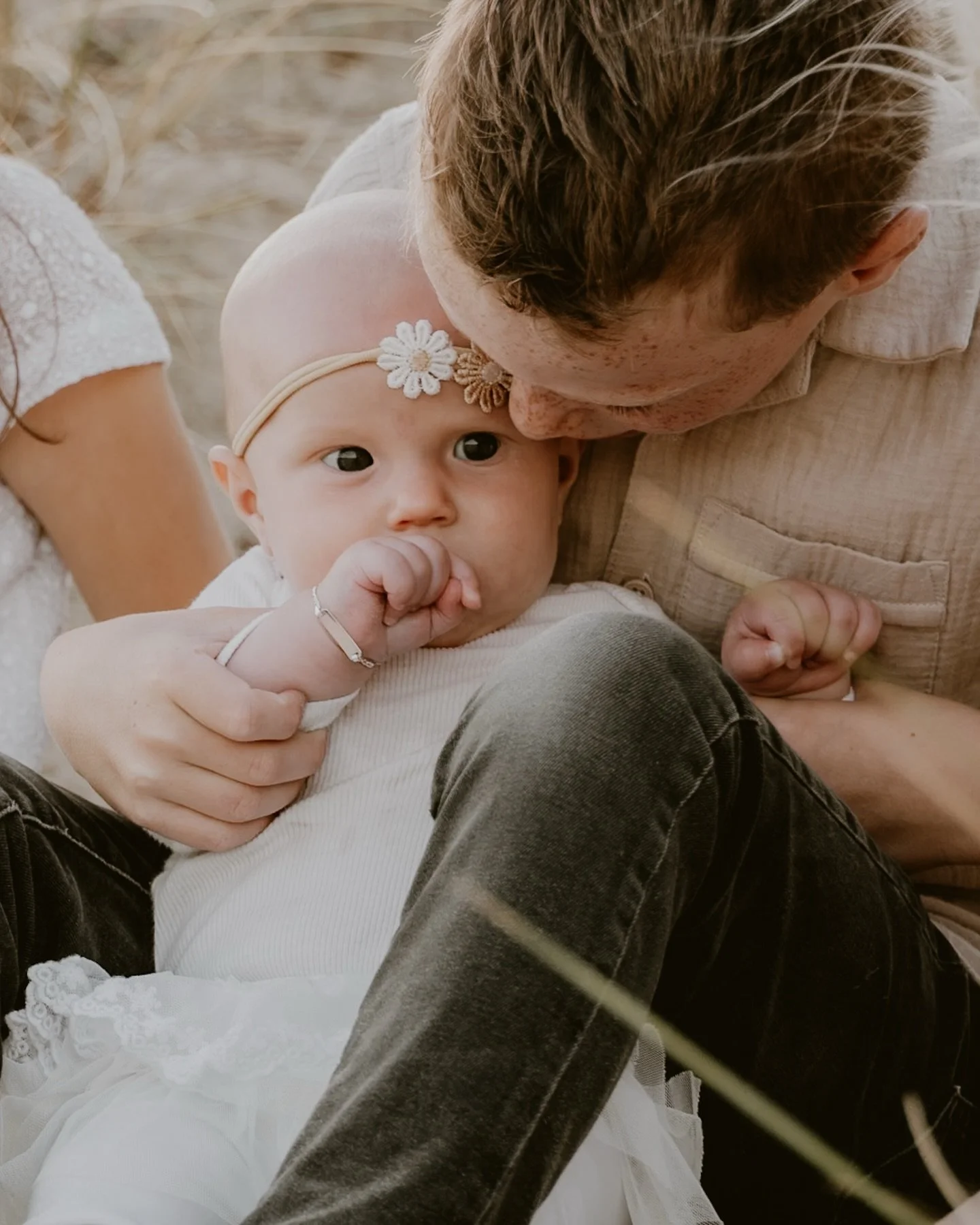 Zo dankbaar voor de aanvragen die binnenkomen &amp; heel blij met elke shoot die ik in mijn agenda kan zetten.
Ik heb superveel zin om dit jaar weer heel veel mooie momenten vast te leggen! 💛

In maart, april en mei zitten bijna alle weekenden vol, 