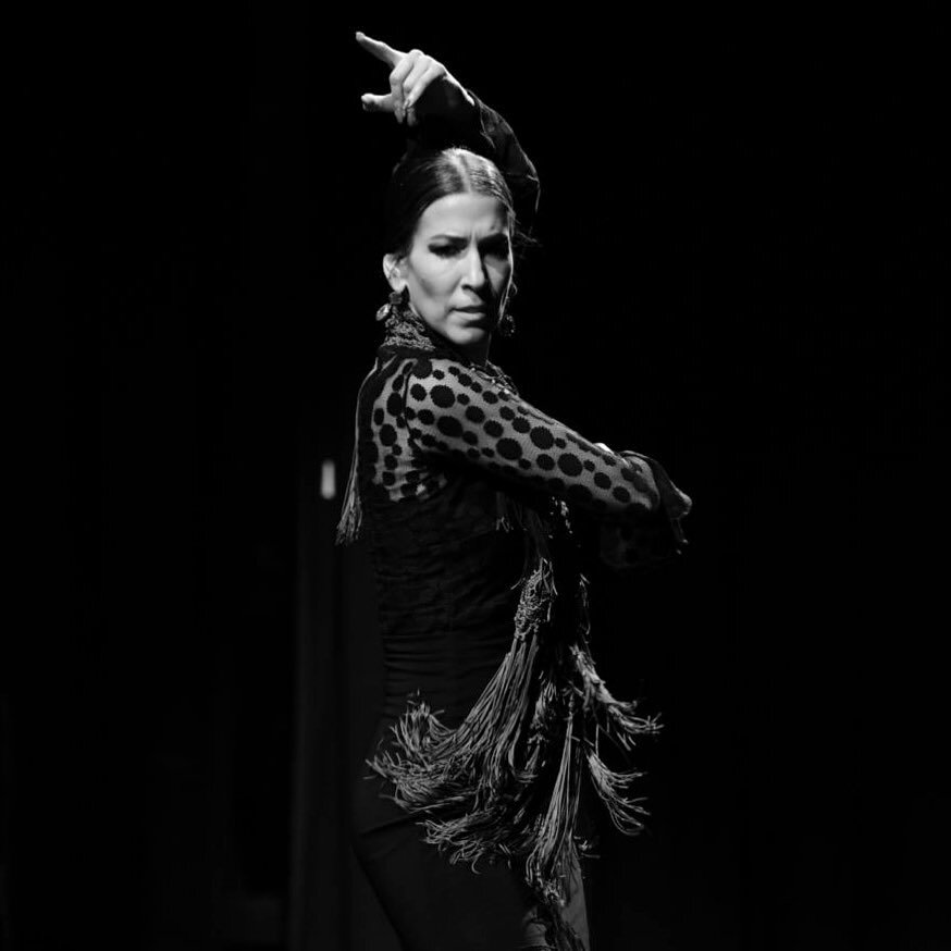 💛
&bull;
Image by Cristian Moreno
From the show Tarde Flamenca 
Production of TorcuArt
&bull;
@torcuart.us 
&bull;
#flamenco #photography #dance #art #show #image #bnw_captures #bnw #passion #feelings #dancer #photo #spain #usa #yolitflamenco #almaf