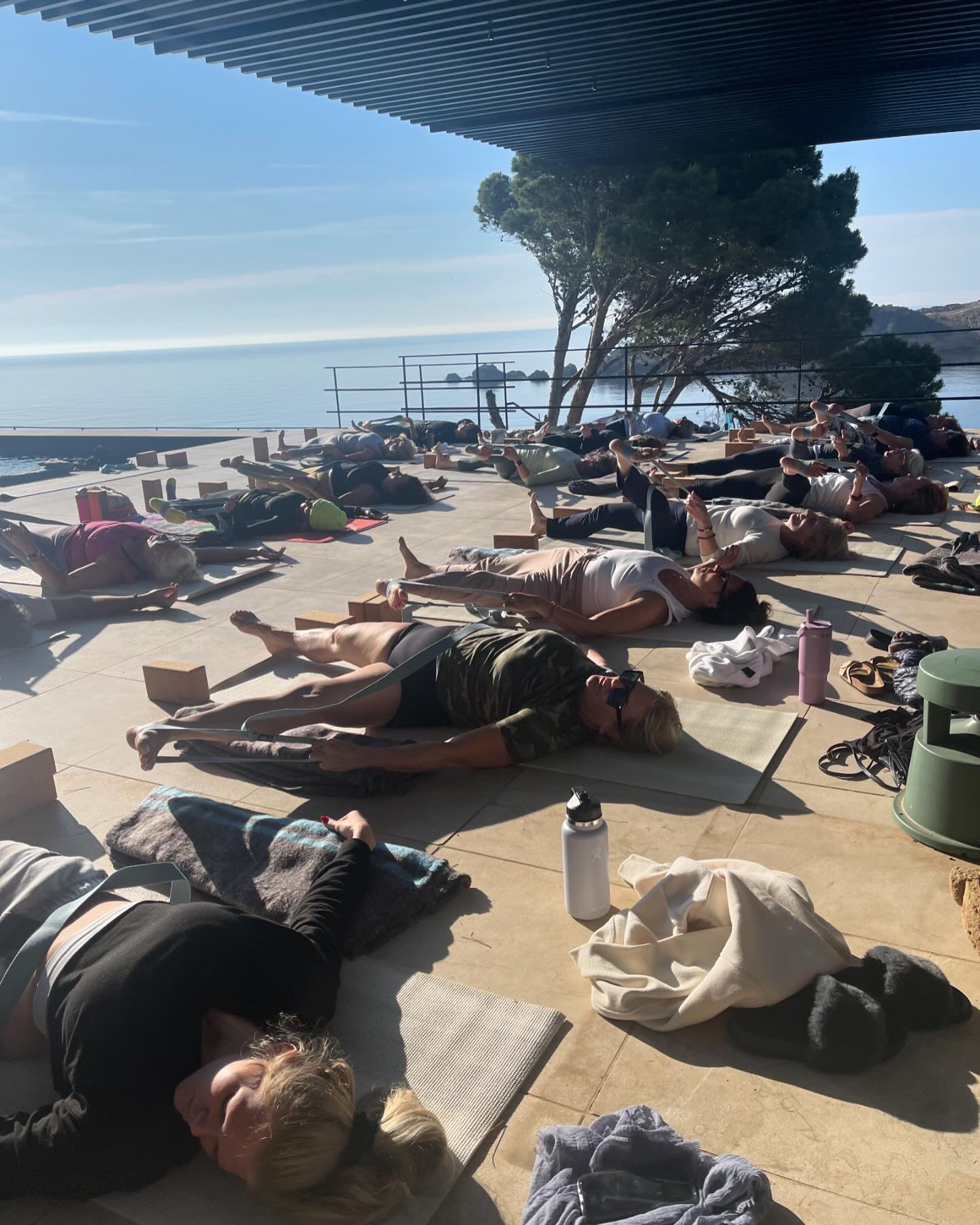 Orleans Yoga in Costa Brava🇪🇸🩵
Gorgeous beach day between beautiful practices by the sea!

With @solseedretreats 

#yogaretreat #costabravaspain #orleansyoga #orleansyogaretreats