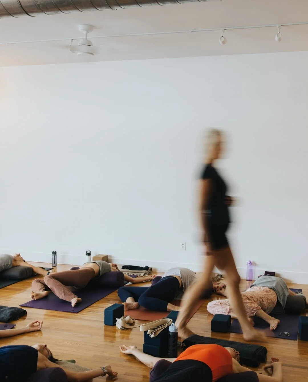 Whether you&rsquo;re starting your day, taking a break from the beach, or unwinding after an evening on the Cape, there&rsquo;s a place for you here.

With classes offered throughout the day in a variety of styles&mdash;from Gentle, Yin, and Restorat