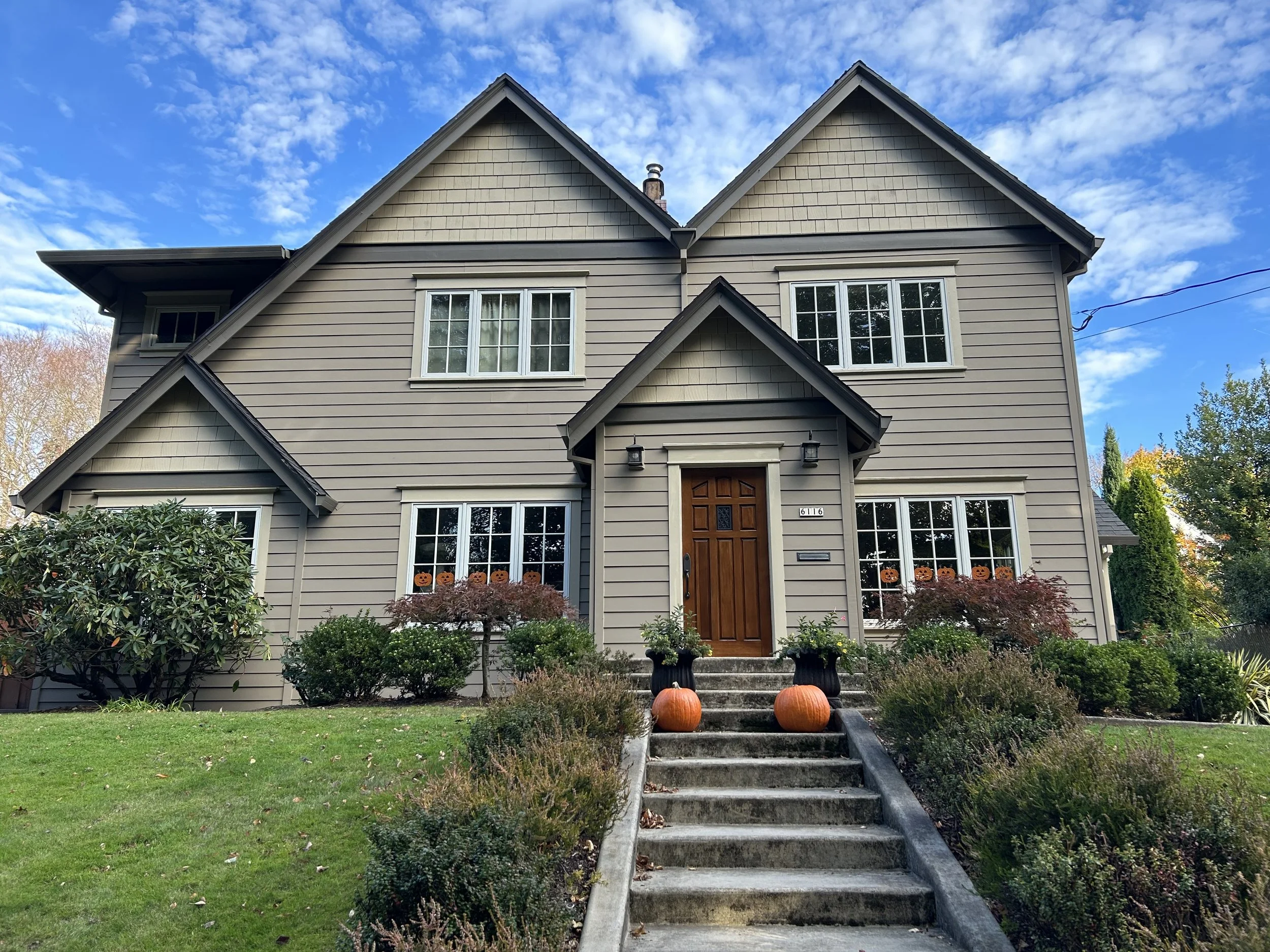 Exterior house painting project in Eastmoreland, SE Portland