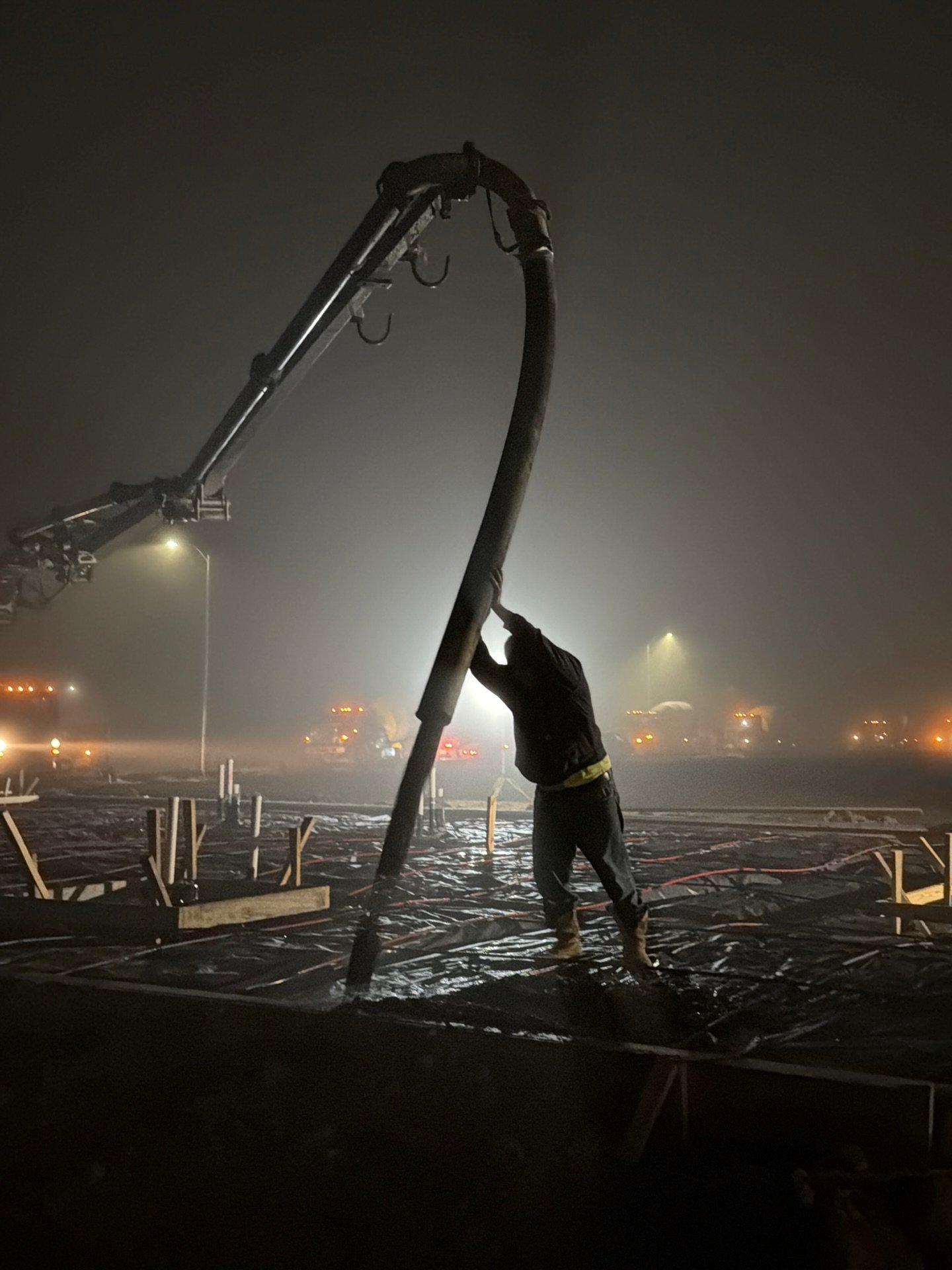 Daybreak pours set the tone for the whole project. 👏🌅