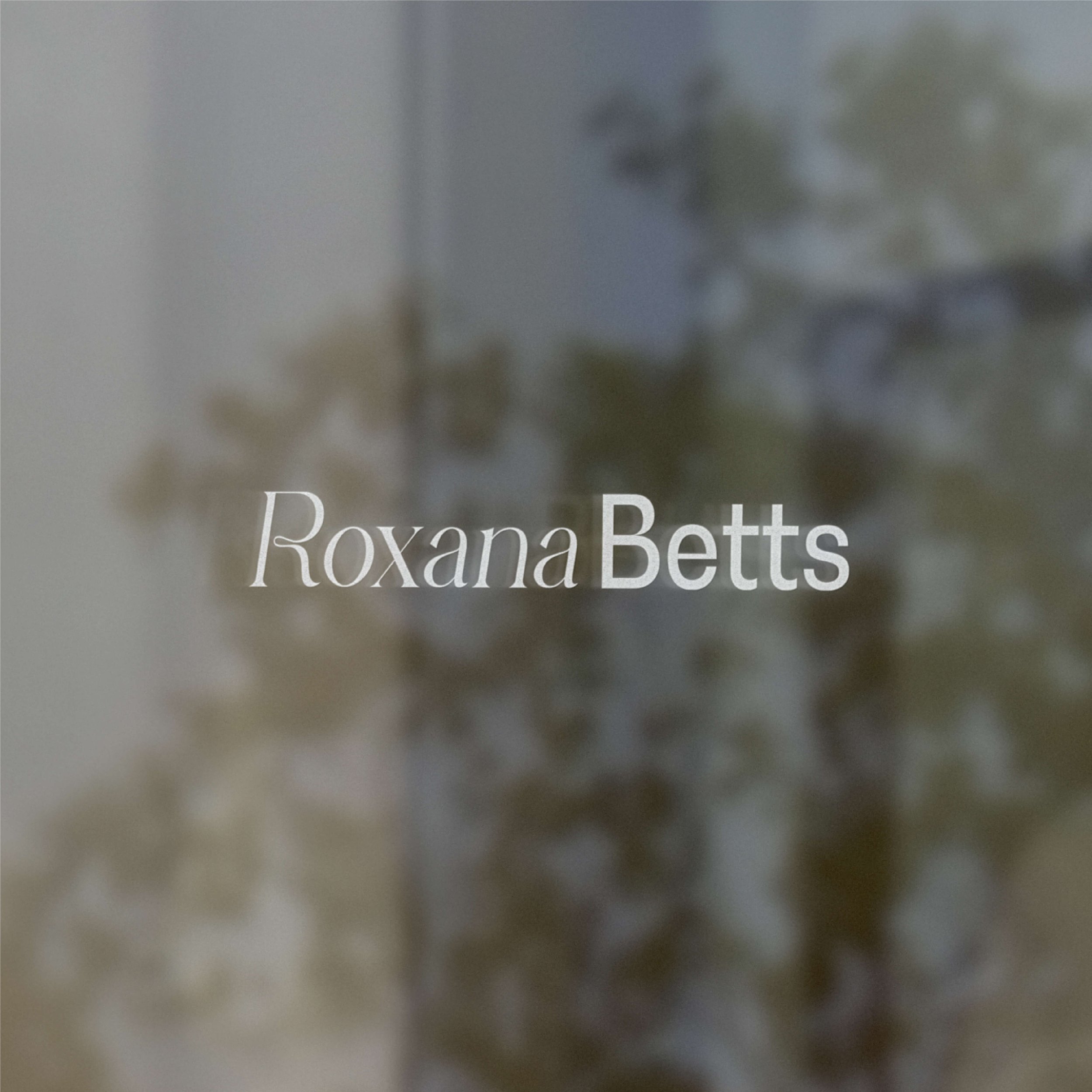 Roxana Betts 3.jpg
