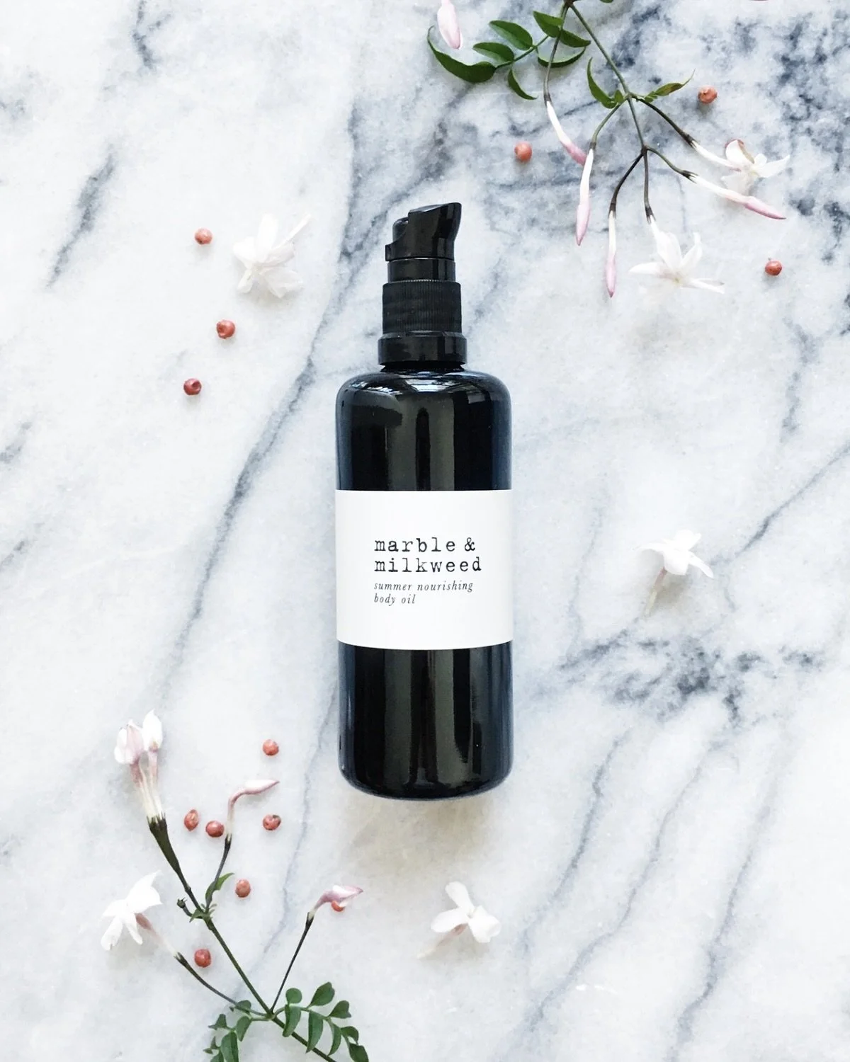 only a few bottles left of our summer limited-edition body oil 🌿 spicy &amp; floral, a luxuriously silky blend of organic oils, scented gently with jasmine, pink pepper and labdanum to give you a gorgeous summer glow ✨

{ ritual }

A few drops are j