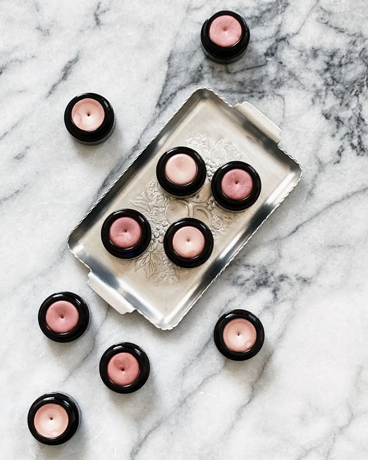 just poured: our luminescences in moonstone &amp; petal ✨

two magical shades of shimmer to enhance your natural glow

a creamy base of infused organic oils and butters cares gently for the skin while ethically-sourced mica reflects the light with su