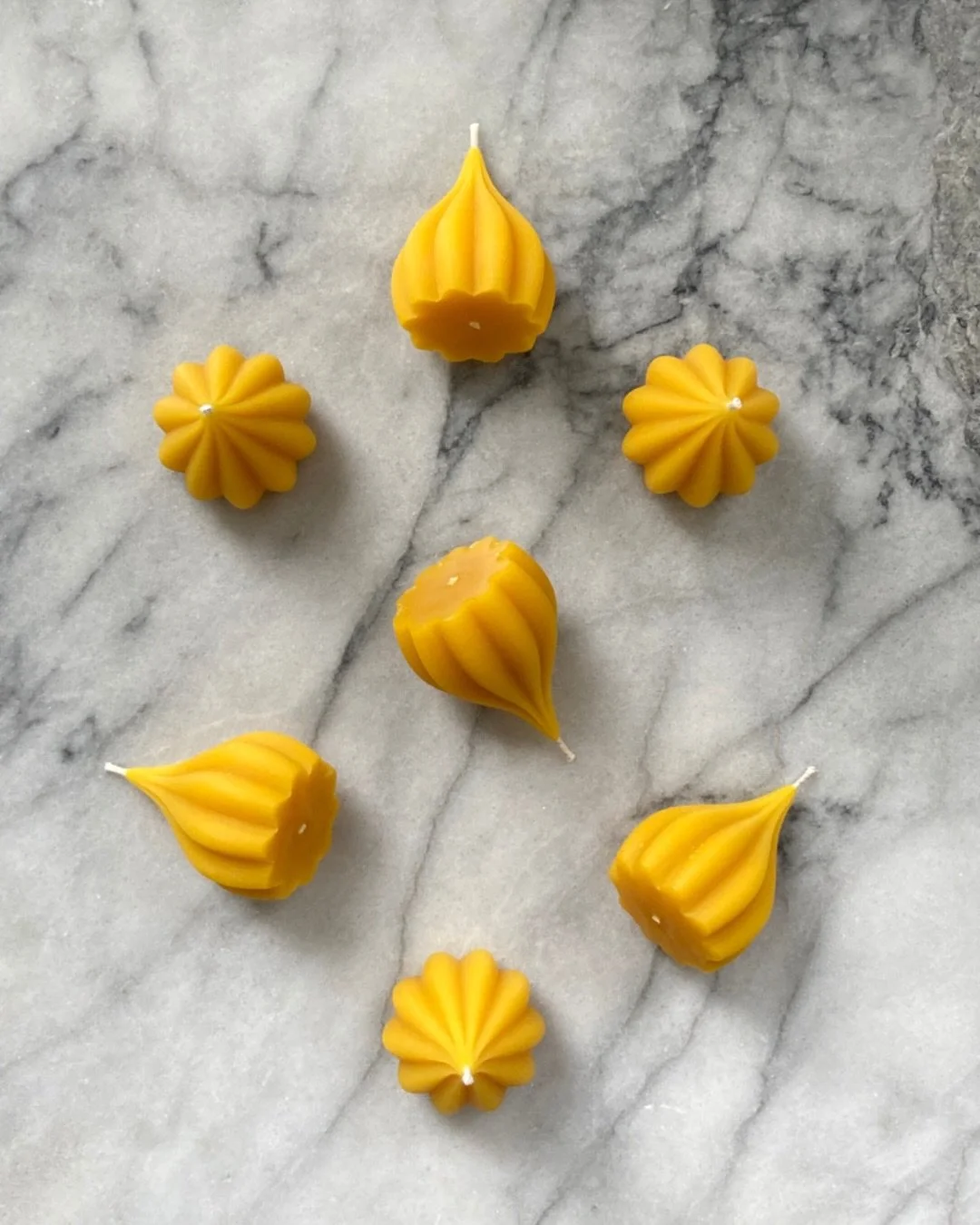 pouring deep winter beeswax candle magic to light the dark + a poem 🐝✨