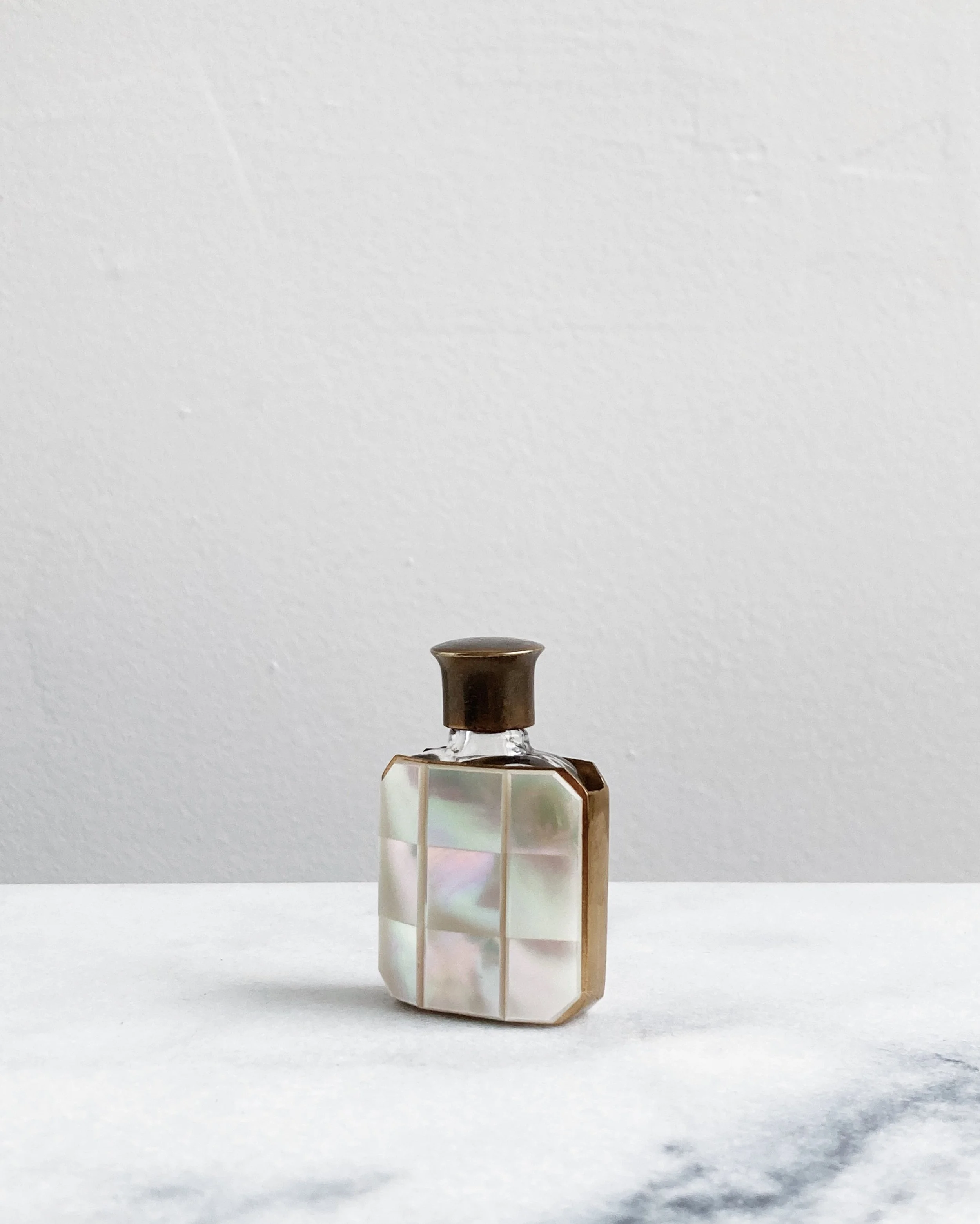 marble & milkweed | vintage pearl perfume vial - daphnis 6.JPG
