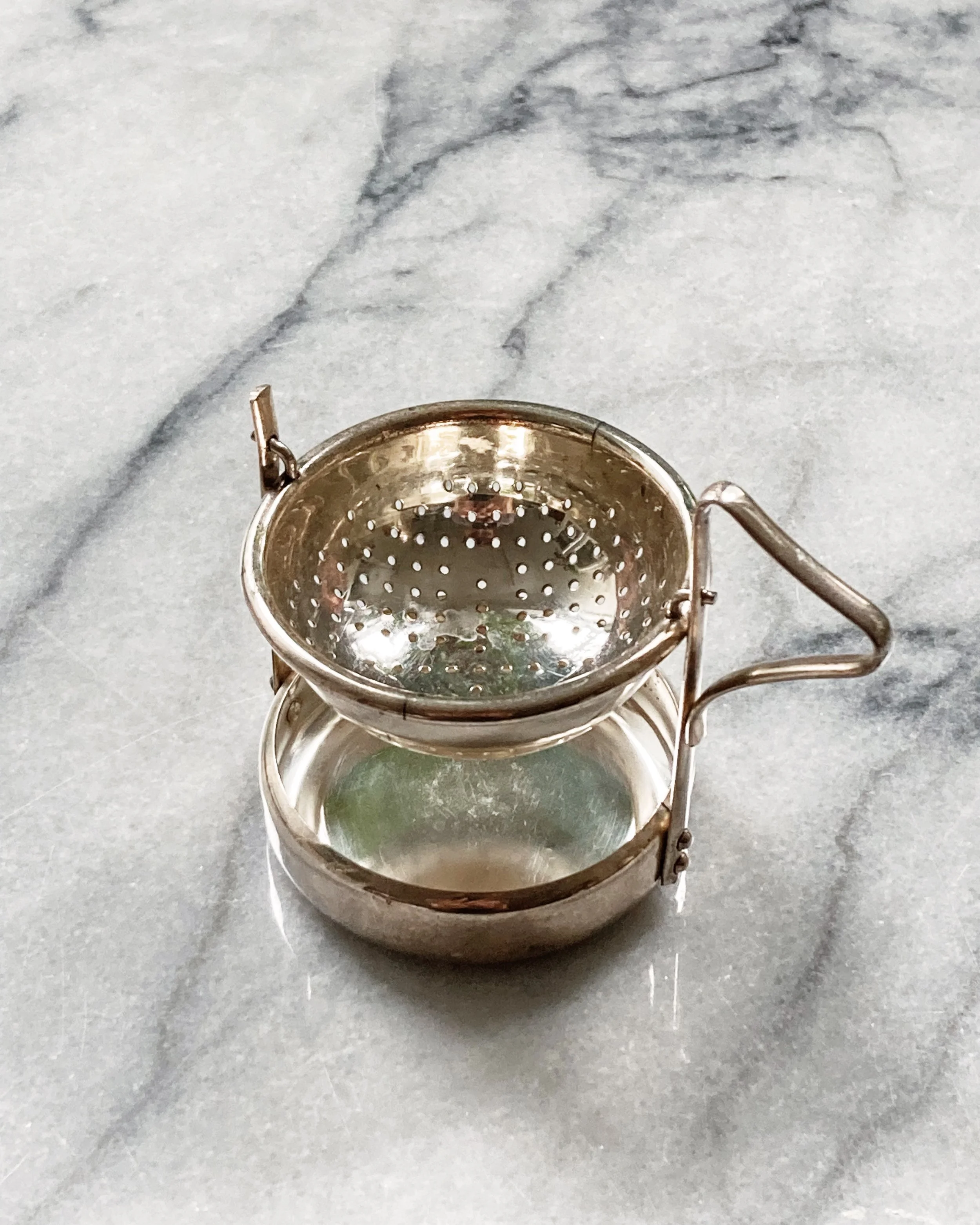 marble & milkweed | vintage tea strainer - swing drip tray 7.JPG