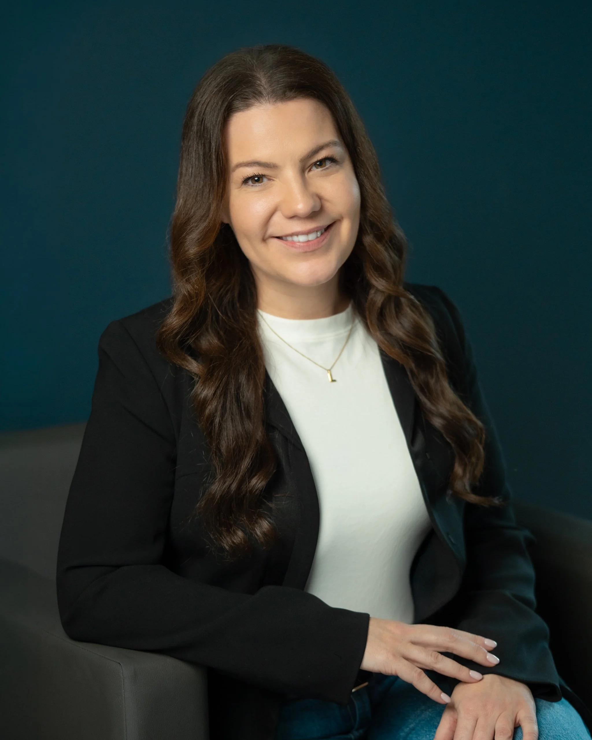 Amelia Bradaric, Grief Counsellor and Founder at Adventuring Loss, offers online grief counselling in B.C.
