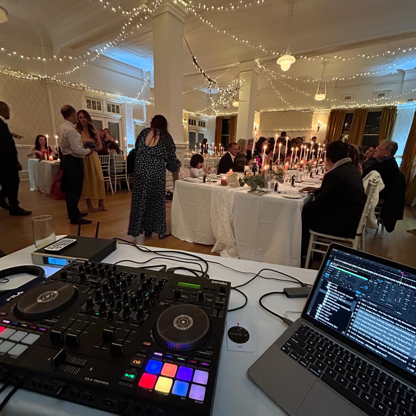 jjkentertainment One Shop that does the lot We have Sydney Wedding DJs and Sydney MCs available for your next event visit our website for more information www.jjkentertainment.com
Venue @therobertsonhotel 
Deejay @deejayjimmyv

#weddingmusic #wedding
